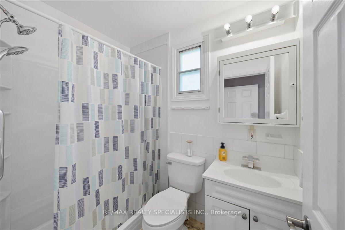 Photo 33 of 644 Rose Lane, Innisfil, Alcona — HOMEH