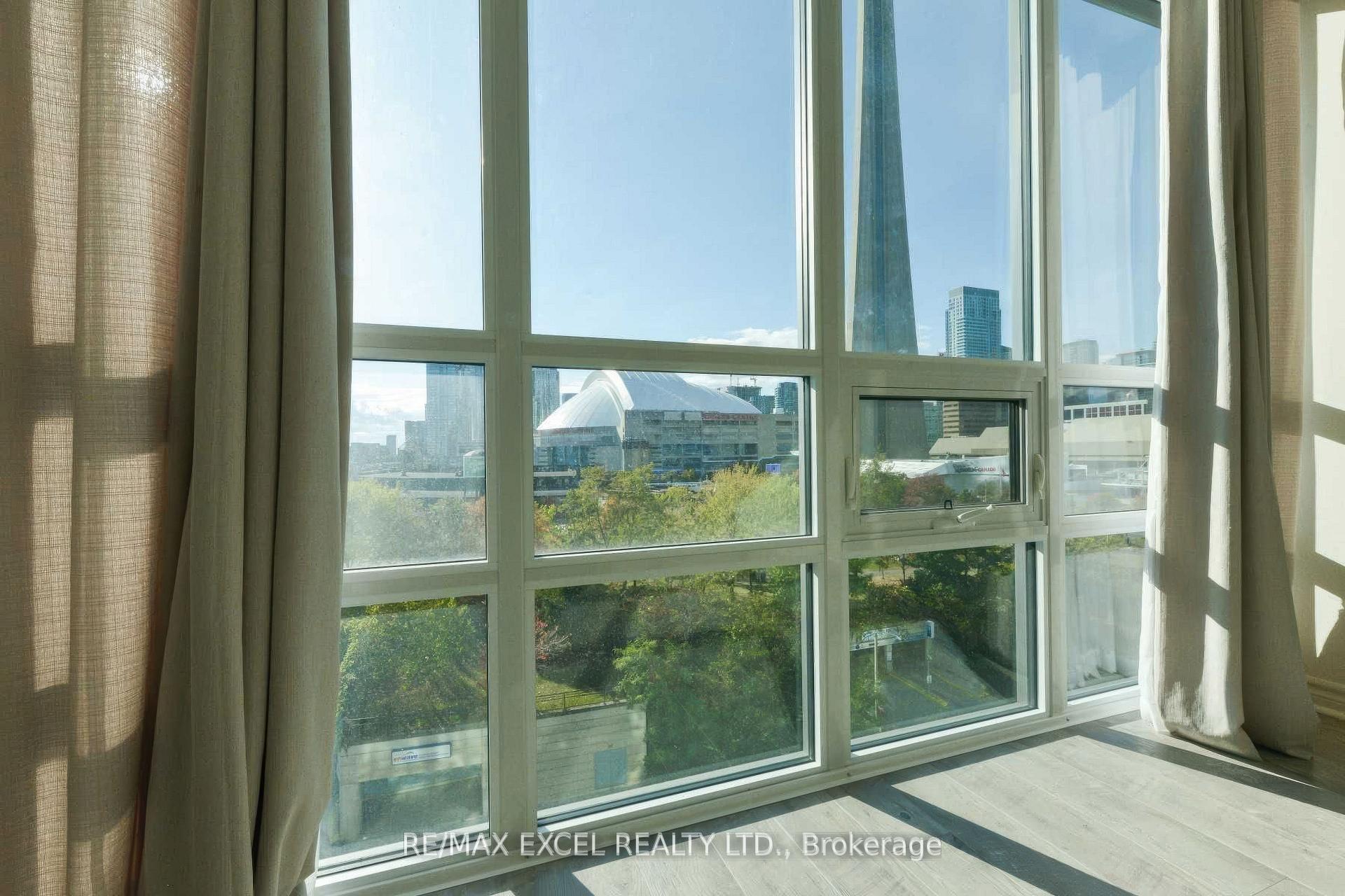 Photo 7 of Unit 815, 25 Lower Simcoe Street, Toronto, Waterfront Communities — HOMEH