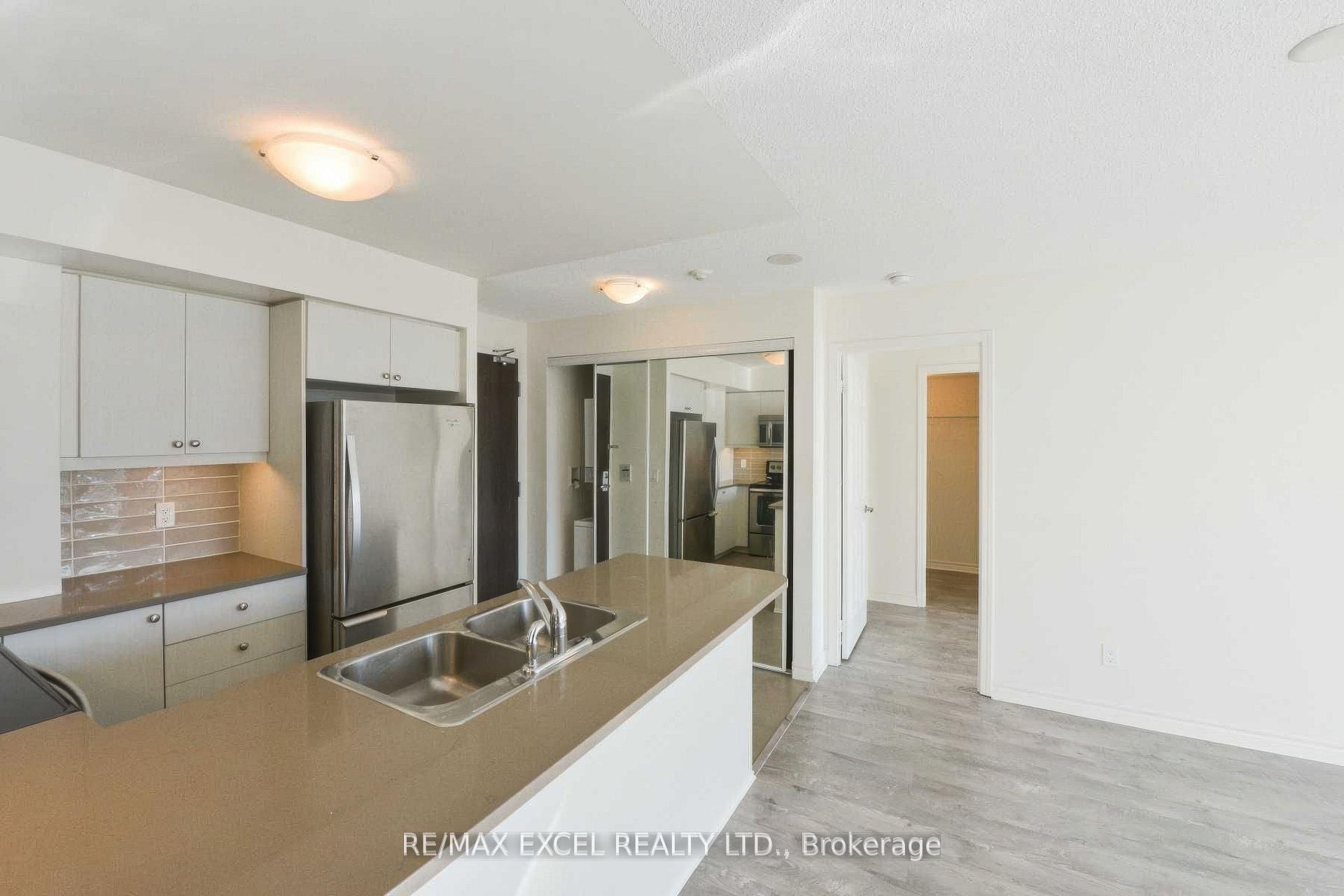 Photo 13 of Unit 815, 25 Lower Simcoe Street, Toronto, Waterfront Communities — HOMEH