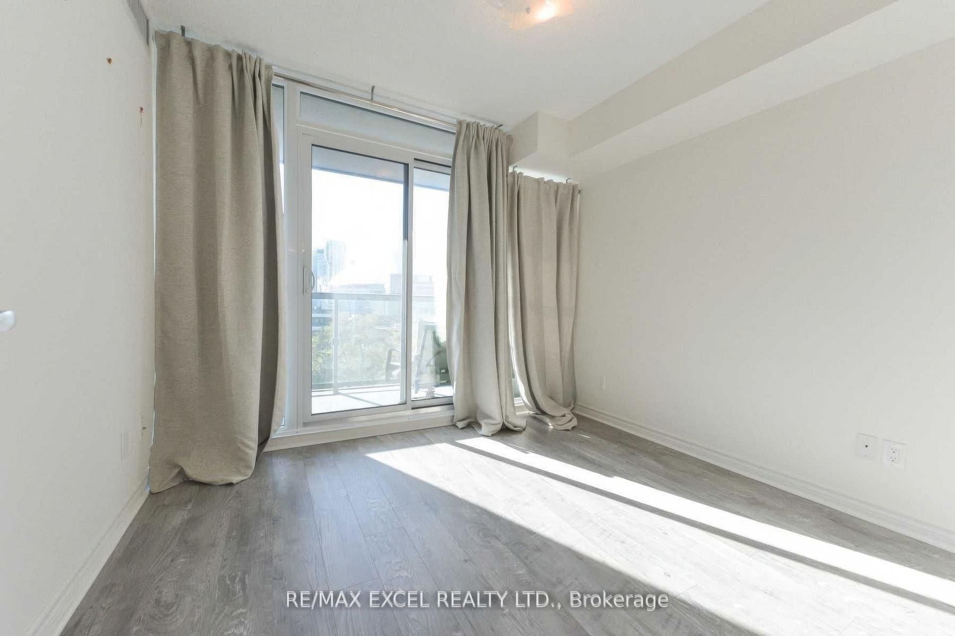 Photo 19 of Unit 815, 25 Lower Simcoe Street, Toronto, Waterfront Communities — HOMEH