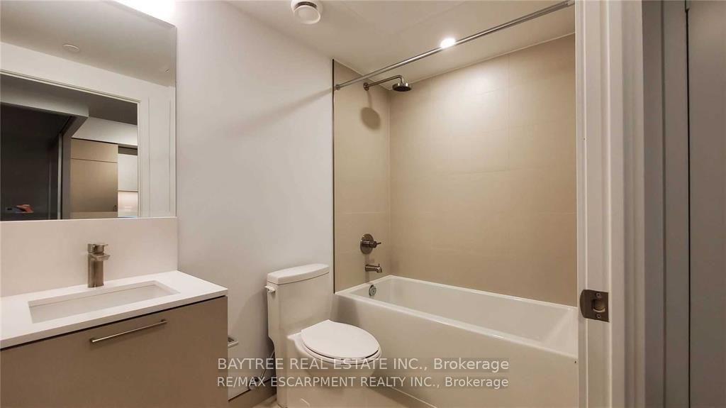 Photo 7 of Unit 1612, 19 Western Battery Road, Toronto, Niagara — HOMEH