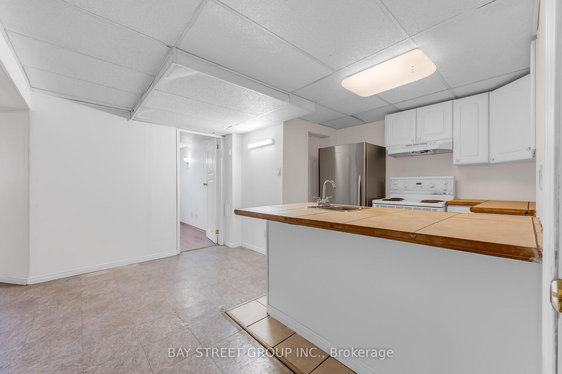 Photo 25 of 8 Glenbarr Road, St. Catharines, Glendale/Glenridge — HOMEH