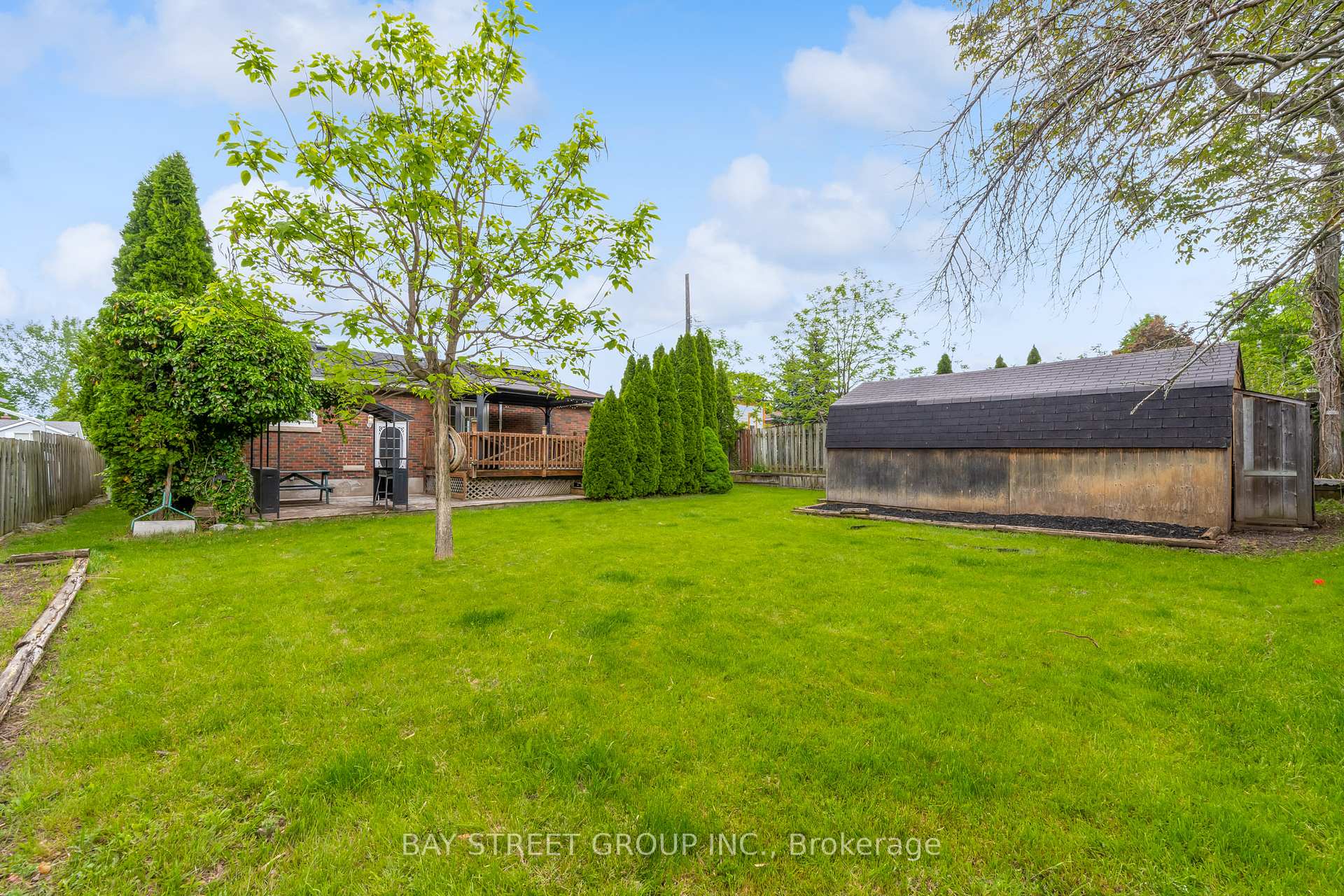 Photo 33 of 8 Glenbarr Road, St. Catharines, Glendale/Glenridge — HOMEH