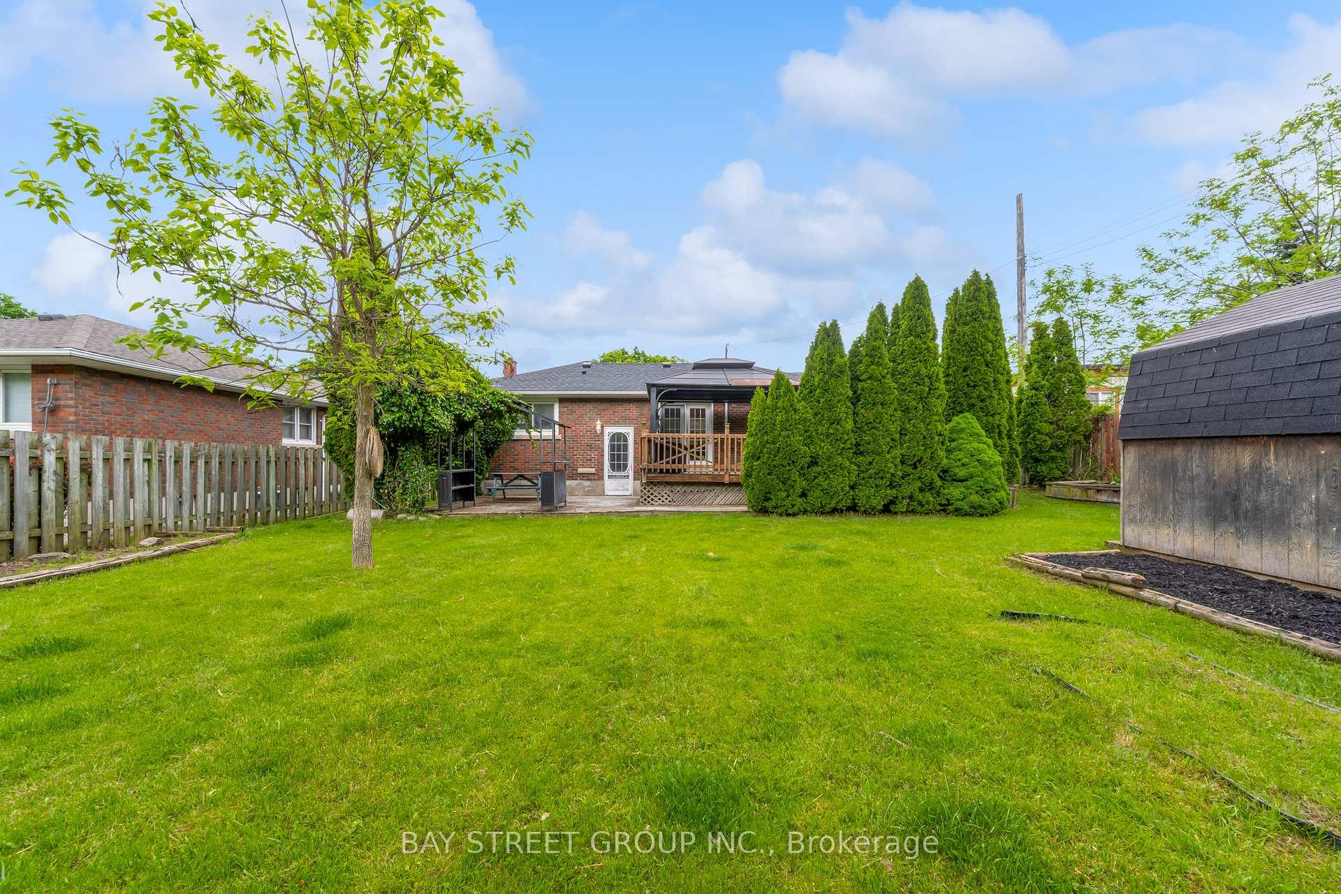 Photo 34 of 8 Glenbarr Road, St. Catharines, Glendale/Glenridge — HOMEH