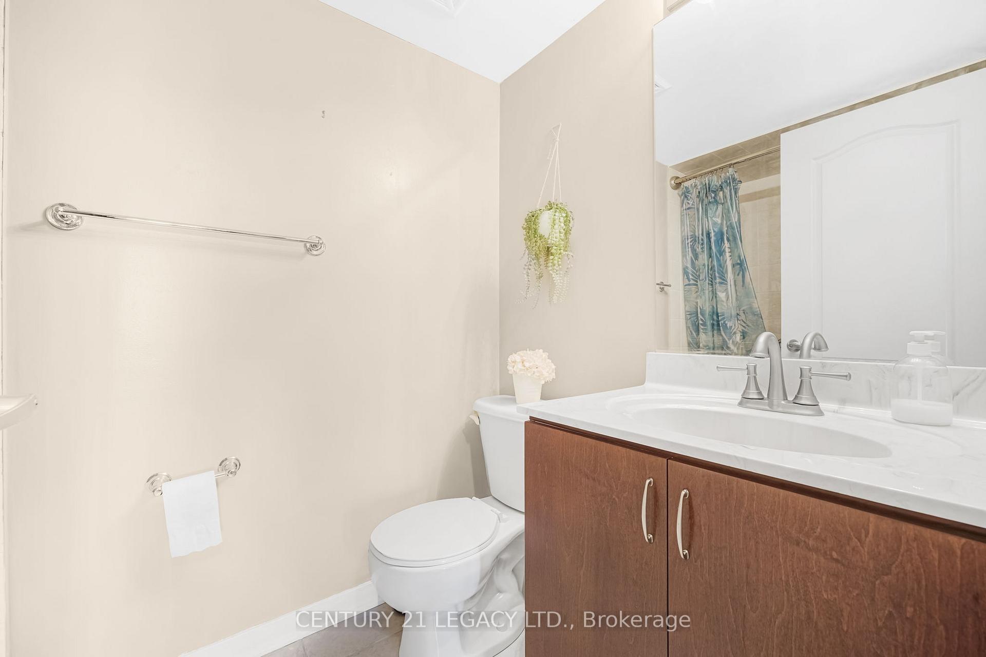 Photo 23 of Unit 1307, 8 Dayspring Circle, Brampton, Goreway Drive Corridor — HOMEH