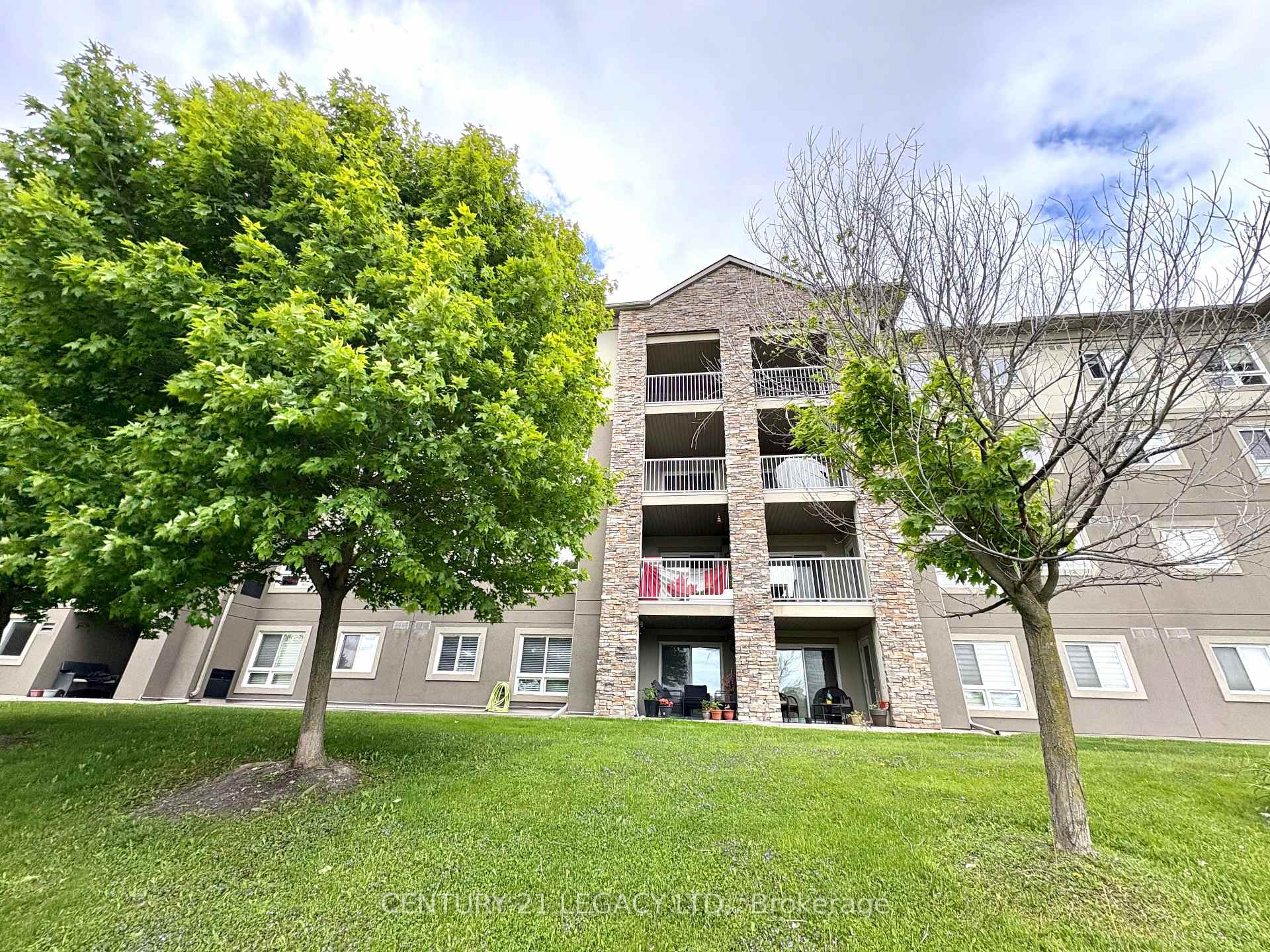 Photo 34 of Unit 1307, 8 Dayspring Circle, Brampton, Goreway Drive Corridor — HOMEH