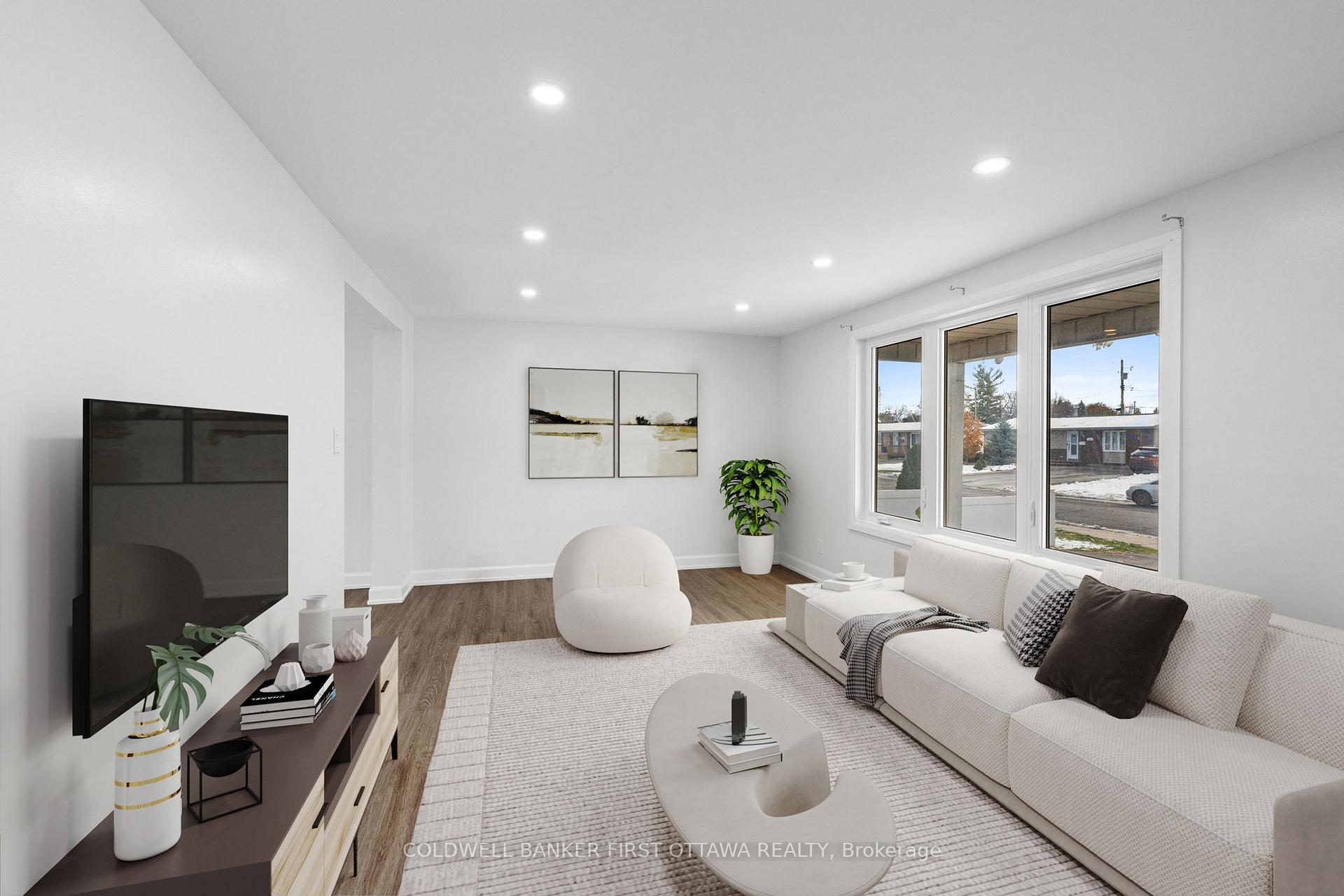 Photo 4 of 351 Amiens Street, Ottawa, Bilberry Creek/Queenswood Heights — HOMEH
