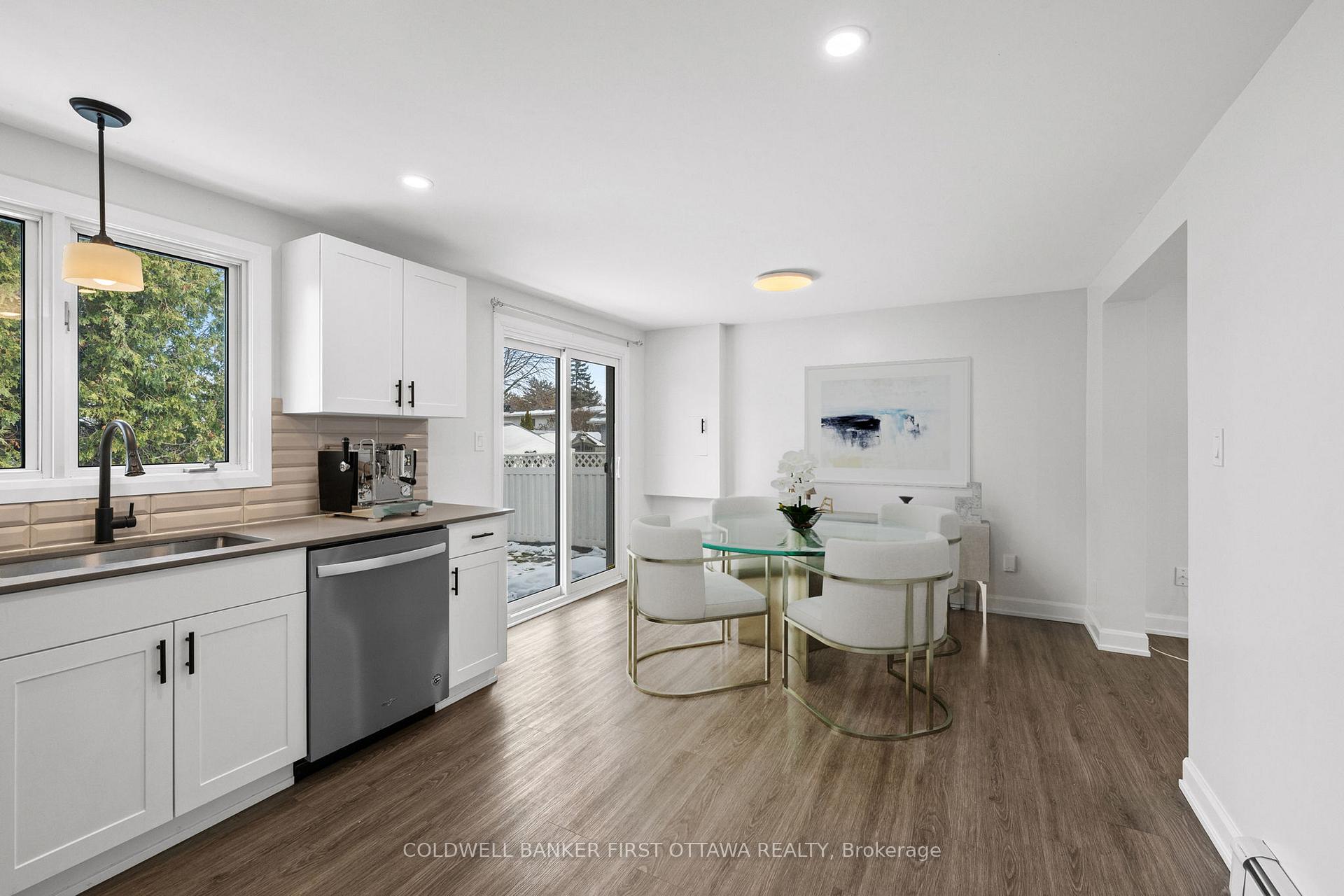Photo 9 of 351 Amiens Street, Ottawa, Bilberry Creek/Queenswood Heights — HOMEH