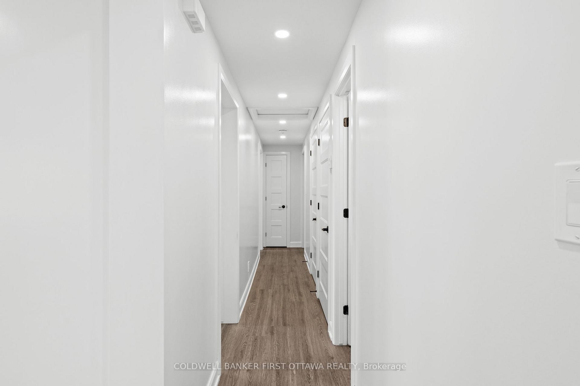 Photo 12 of 351 Amiens Street, Ottawa, Bilberry Creek/Queenswood Heights — HOMEH