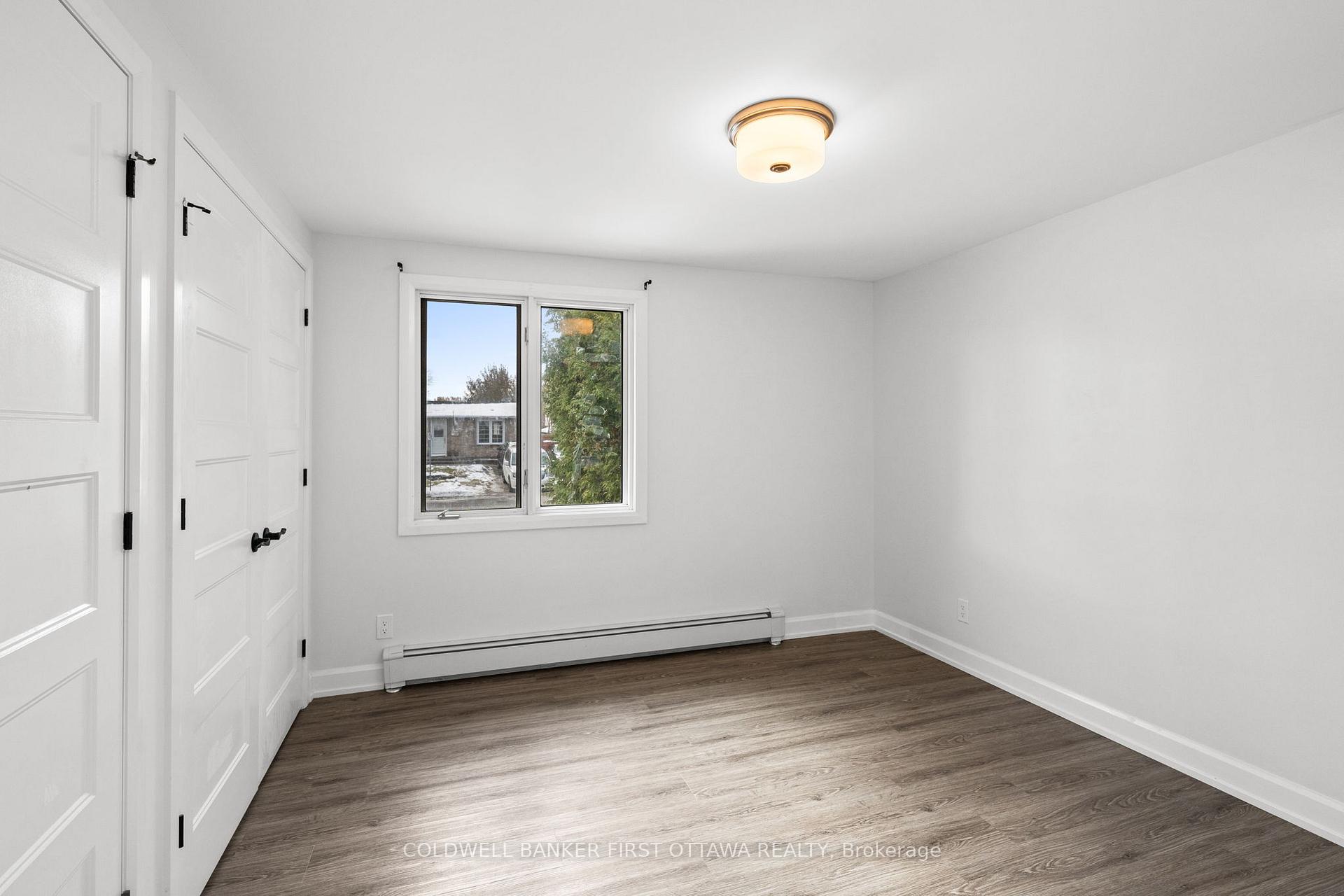 Photo 14 of 351 Amiens Street, Ottawa, Bilberry Creek/Queenswood Heights — HOMEH