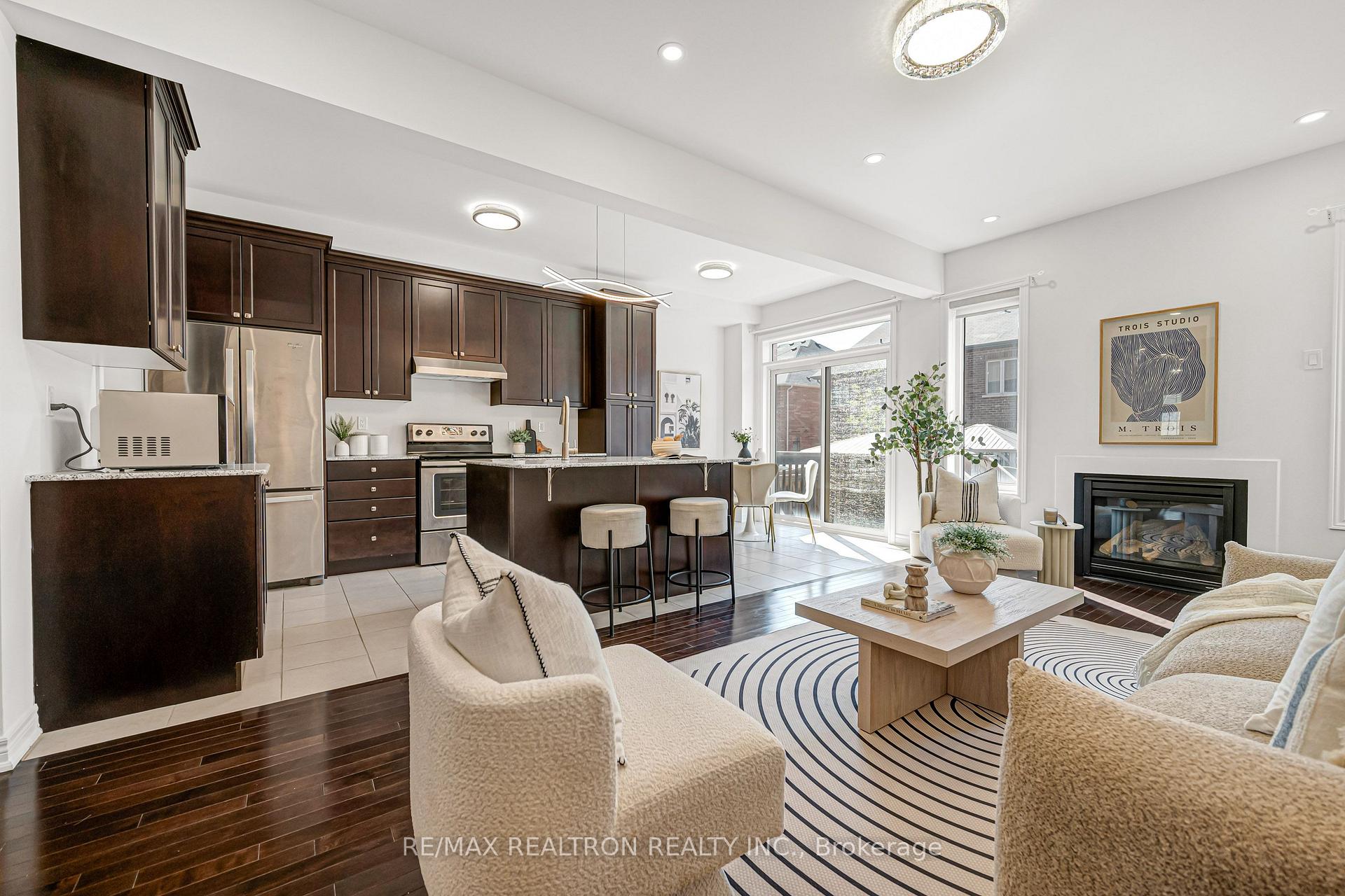 Photo 14 of 119 Wilfred Murison Avenue, Markham, Berczy — HOMEH