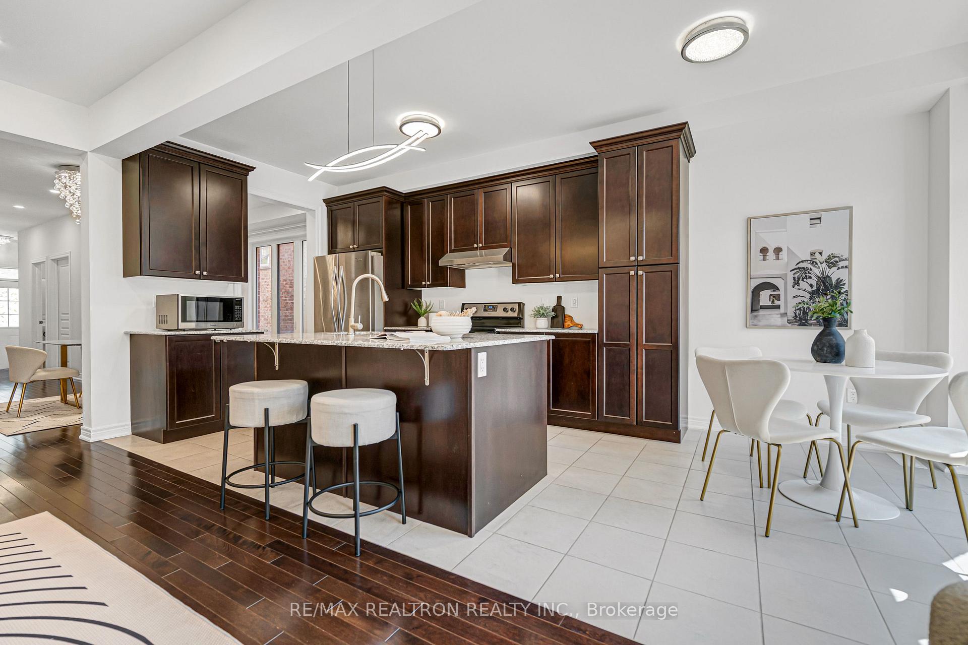 Photo 17 of 119 Wilfred Murison Avenue, Markham, Berczy — HOMEH