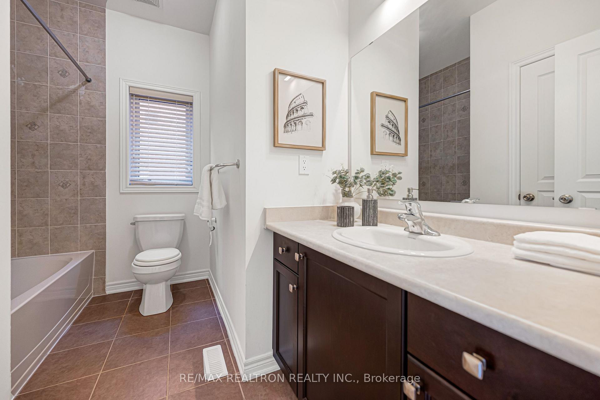 Photo 39 of 119 Wilfred Murison Avenue, Markham, Berczy — HOMEH