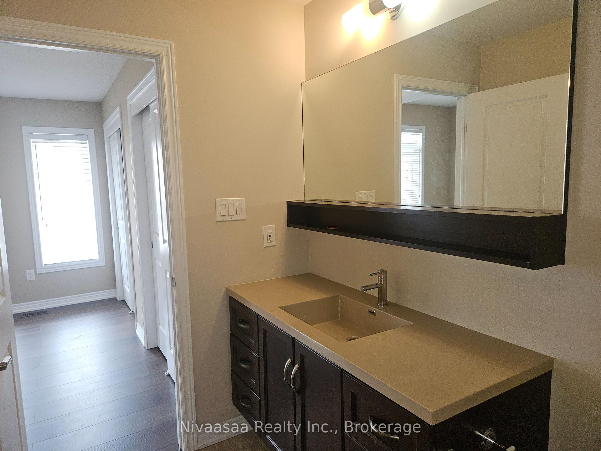 Photo 20 of Unit 13, 3026 Postridge Drive, Oakville, Joshua Meadows — HOMEH