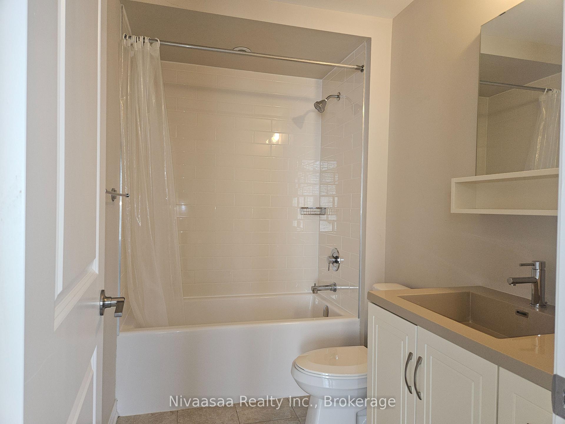 Photo 24 of Unit 13, 3026 Postridge Drive, Oakville, Joshua Meadows — HOMEH