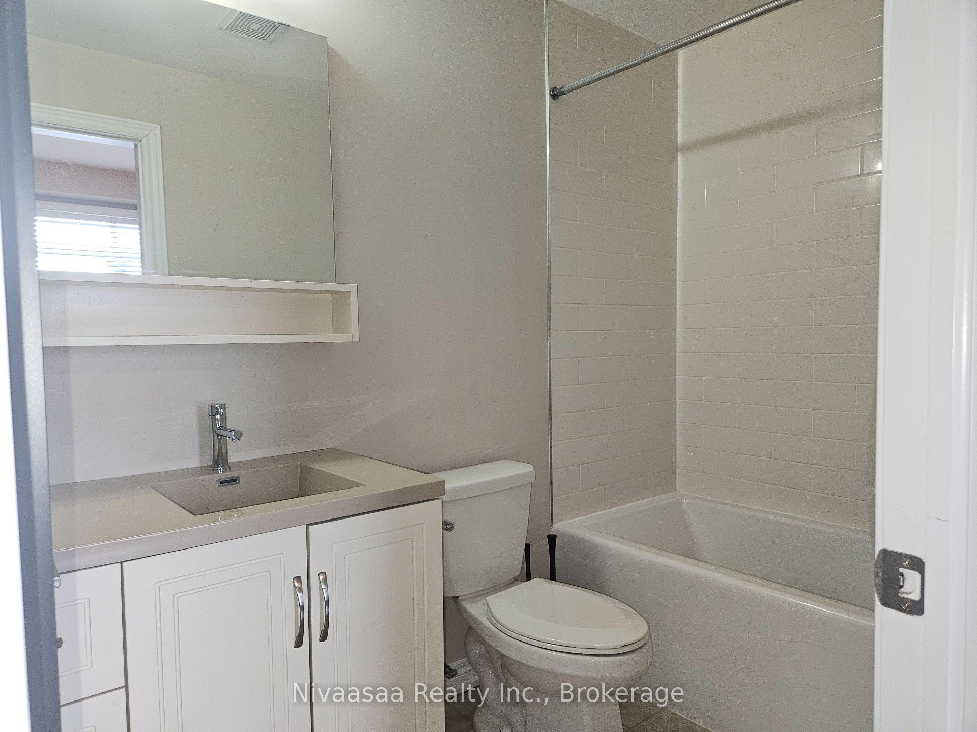 Photo 26 of Unit 13, 3026 Postridge Drive, Oakville, Joshua Meadows — HOMEH