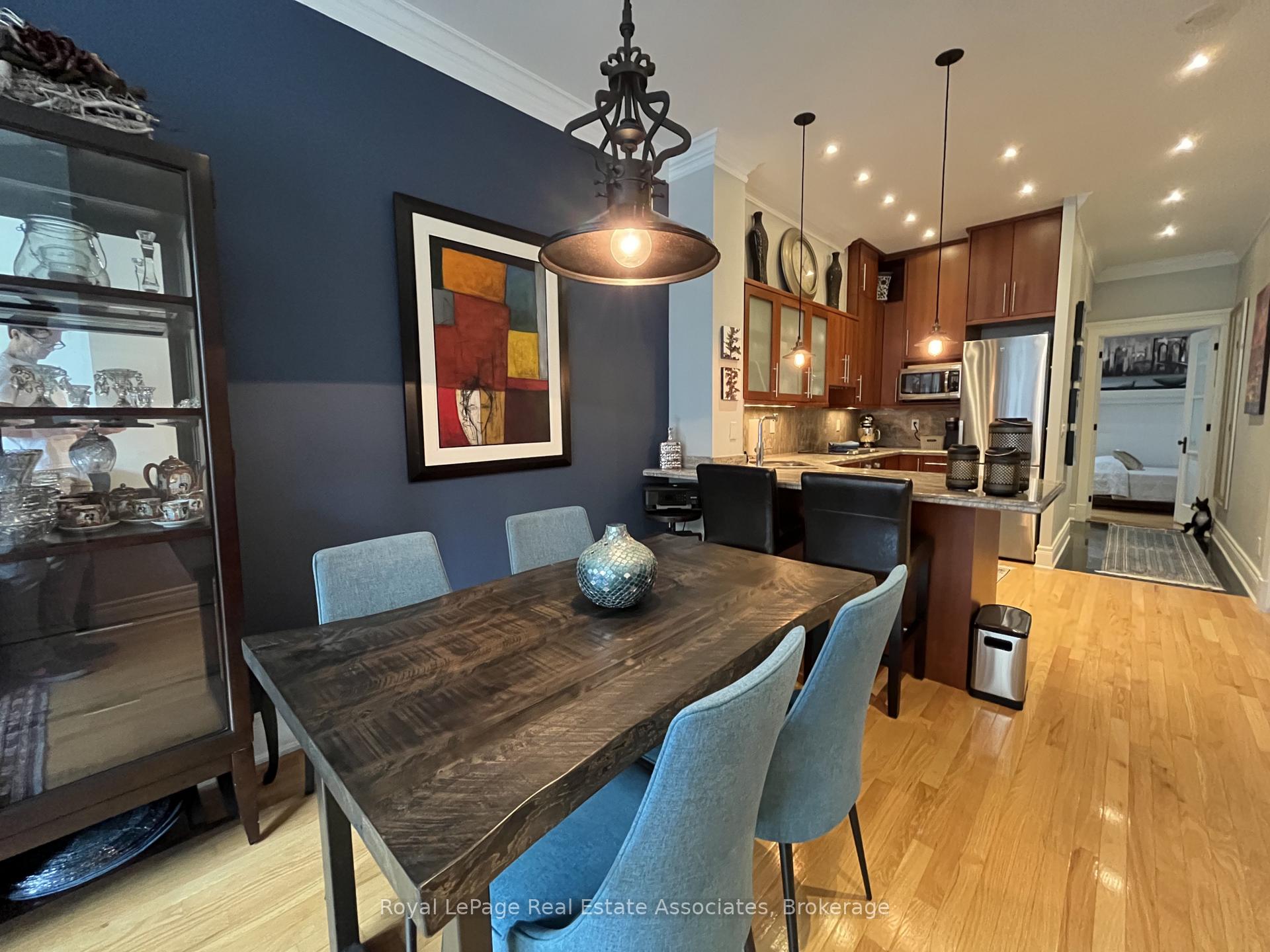 Photo 4 of Unit 901, 7 King Street E, Toronto, Church-Yonge Corridor — HOMEH