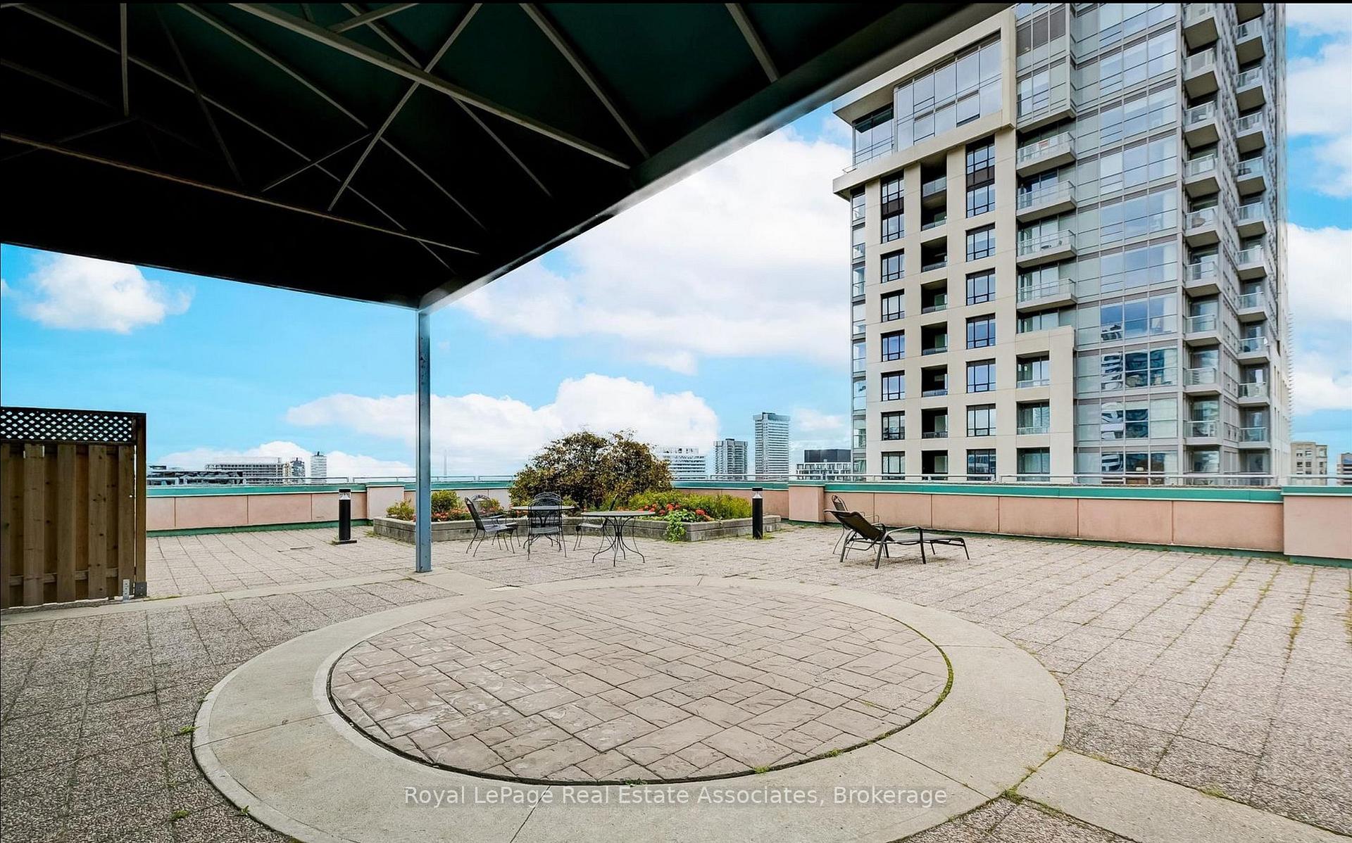 Photo 15 of Unit 901, 7 King Street E, Toronto, Church-Yonge Corridor — HOMEH