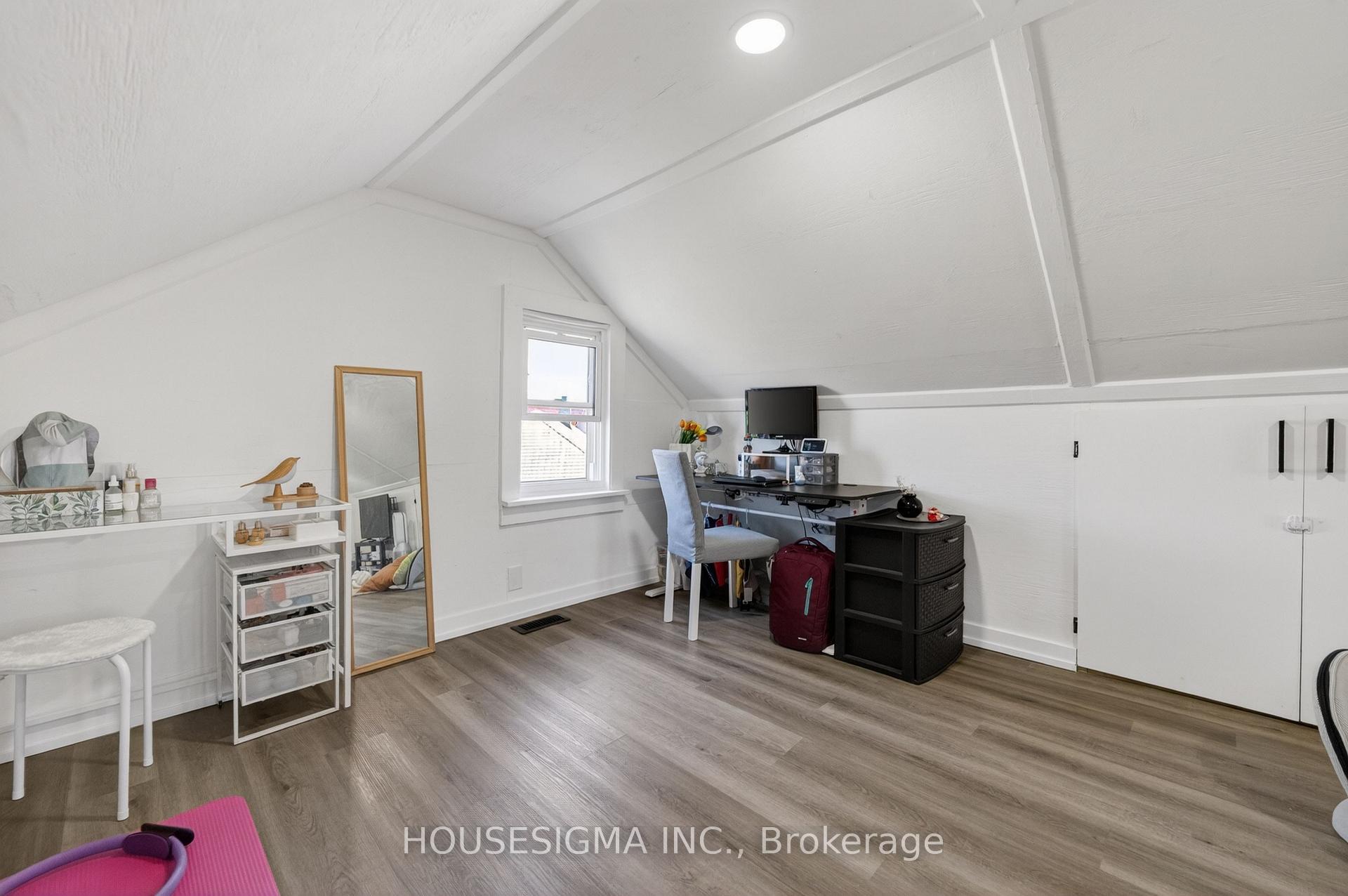 Photo 28 of 88 Page Street, St. Catharines, E. Chester — HOMEH