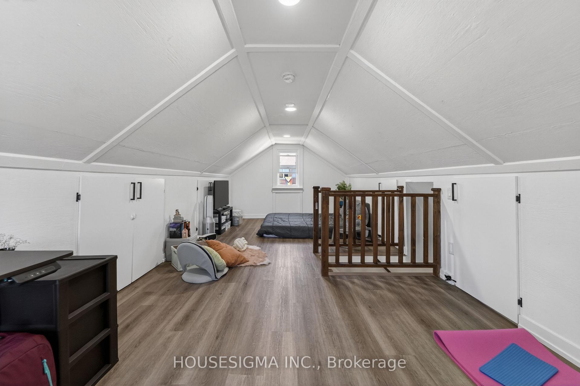 Photo 32 of 88 Page Street, St. Catharines, E. Chester — HOMEH