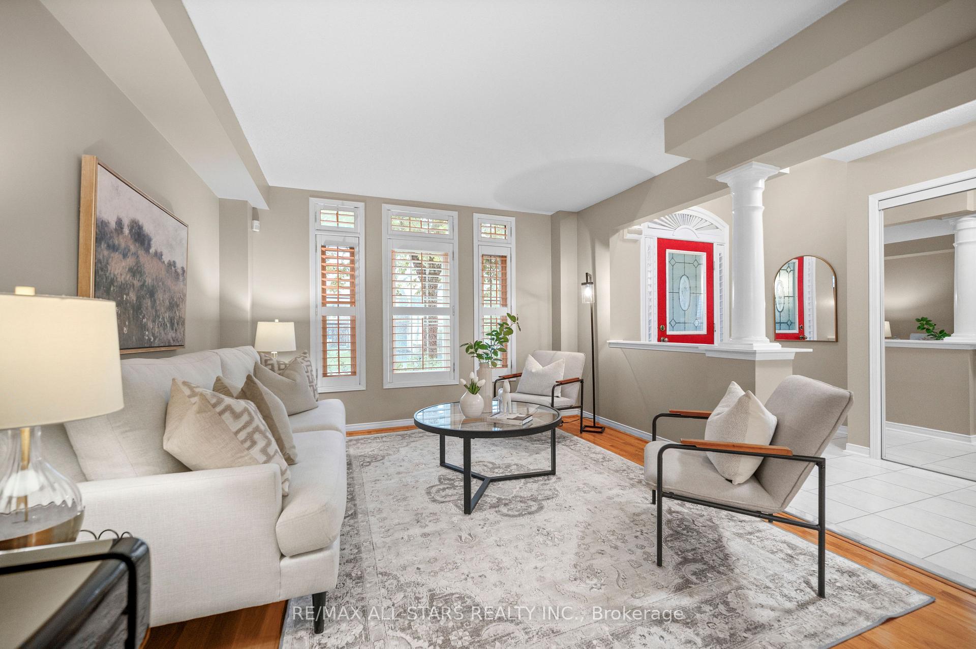 Photo 8 of 16 Primrose Path Crescent, Markham, Legacy — HOMEH