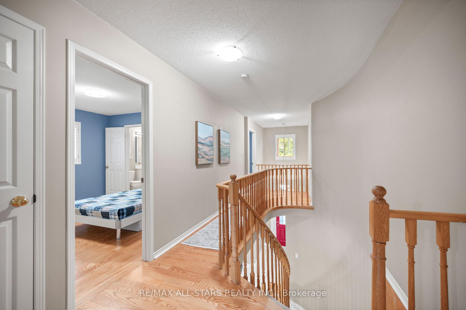Photo 26 of 16 Primrose Path Crescent, Markham, Legacy — HOMEH