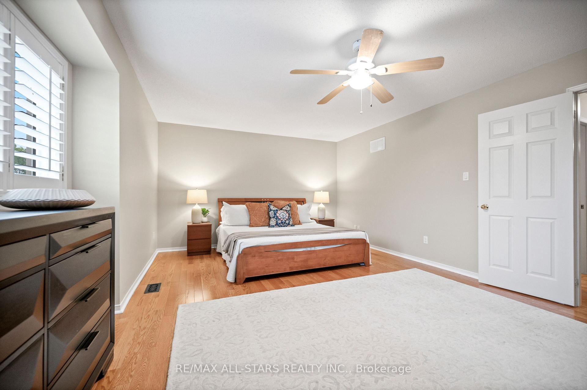 Photo 28 of 16 Primrose Path Crescent, Markham, Legacy — HOMEH