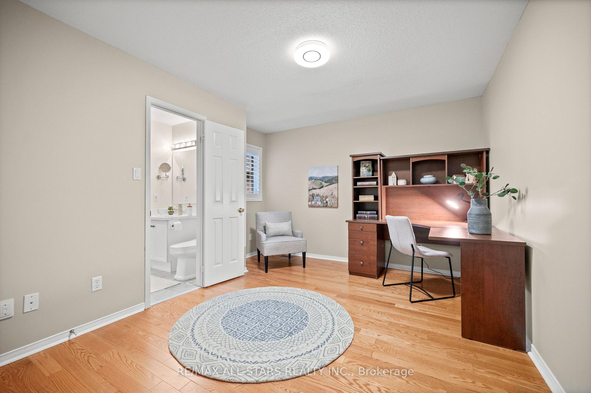 Photo 36 of 16 Primrose Path Crescent, Markham, Legacy — HOMEH