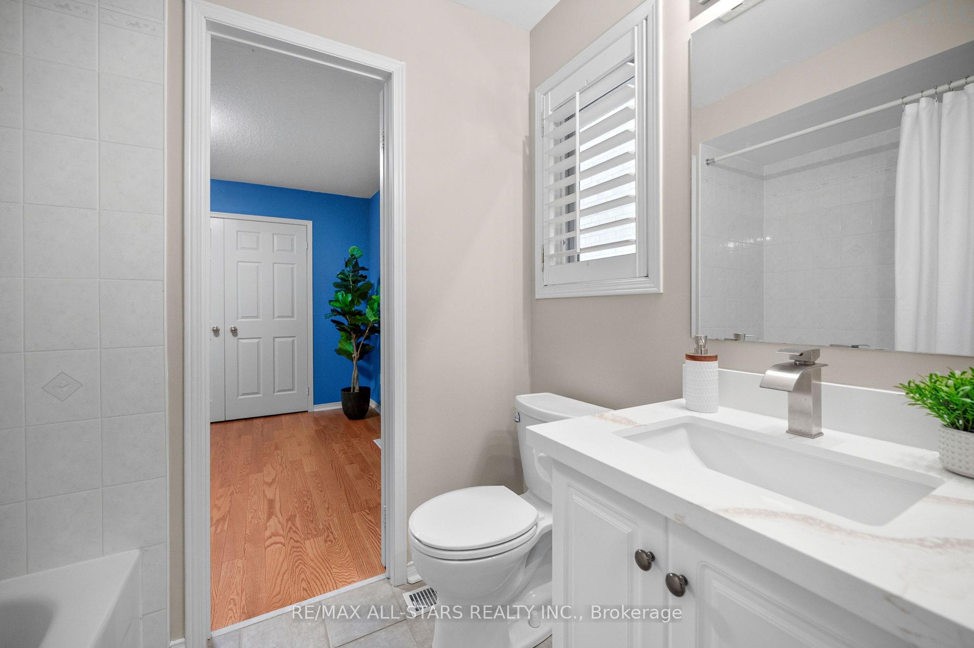 Photo 39 of 16 Primrose Path Crescent, Markham, Legacy — HOMEH