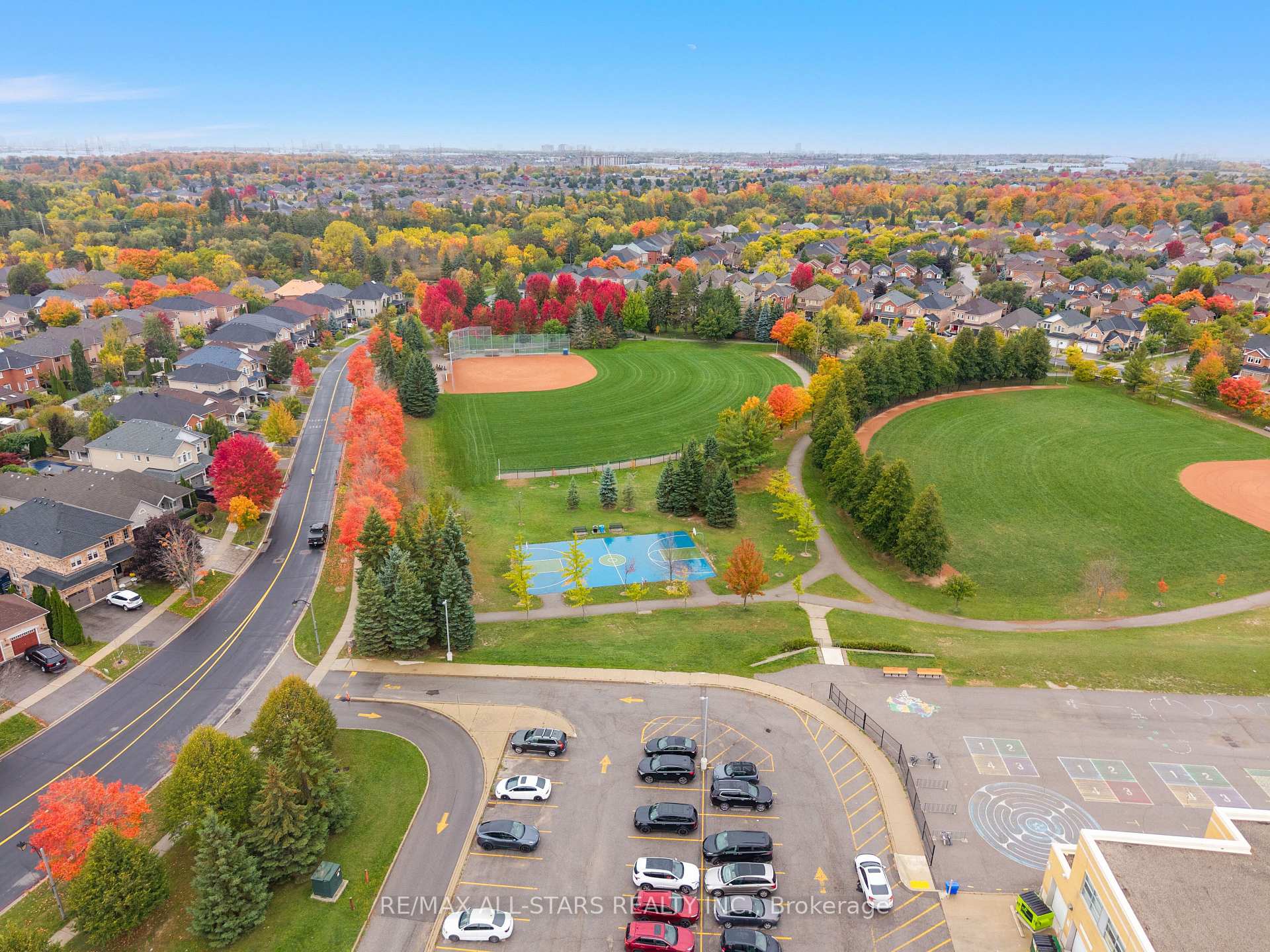 Photo 45 of 16 Primrose Path Crescent, Markham, Legacy — HOMEH