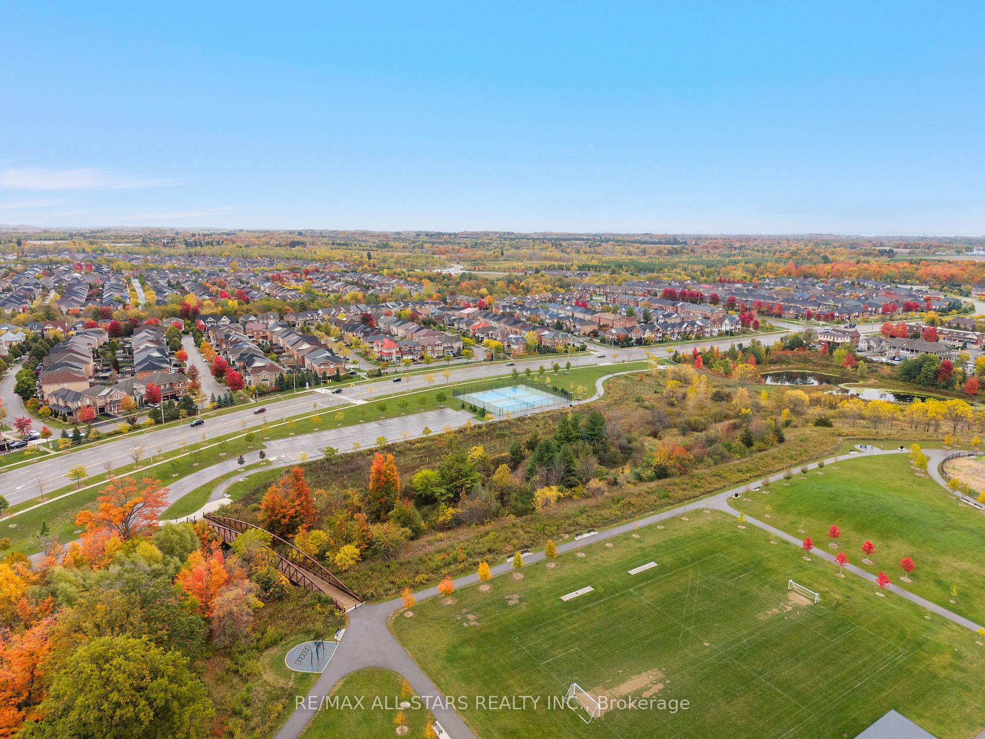 Photo 47 of 16 Primrose Path Crescent, Markham, Legacy — HOMEH