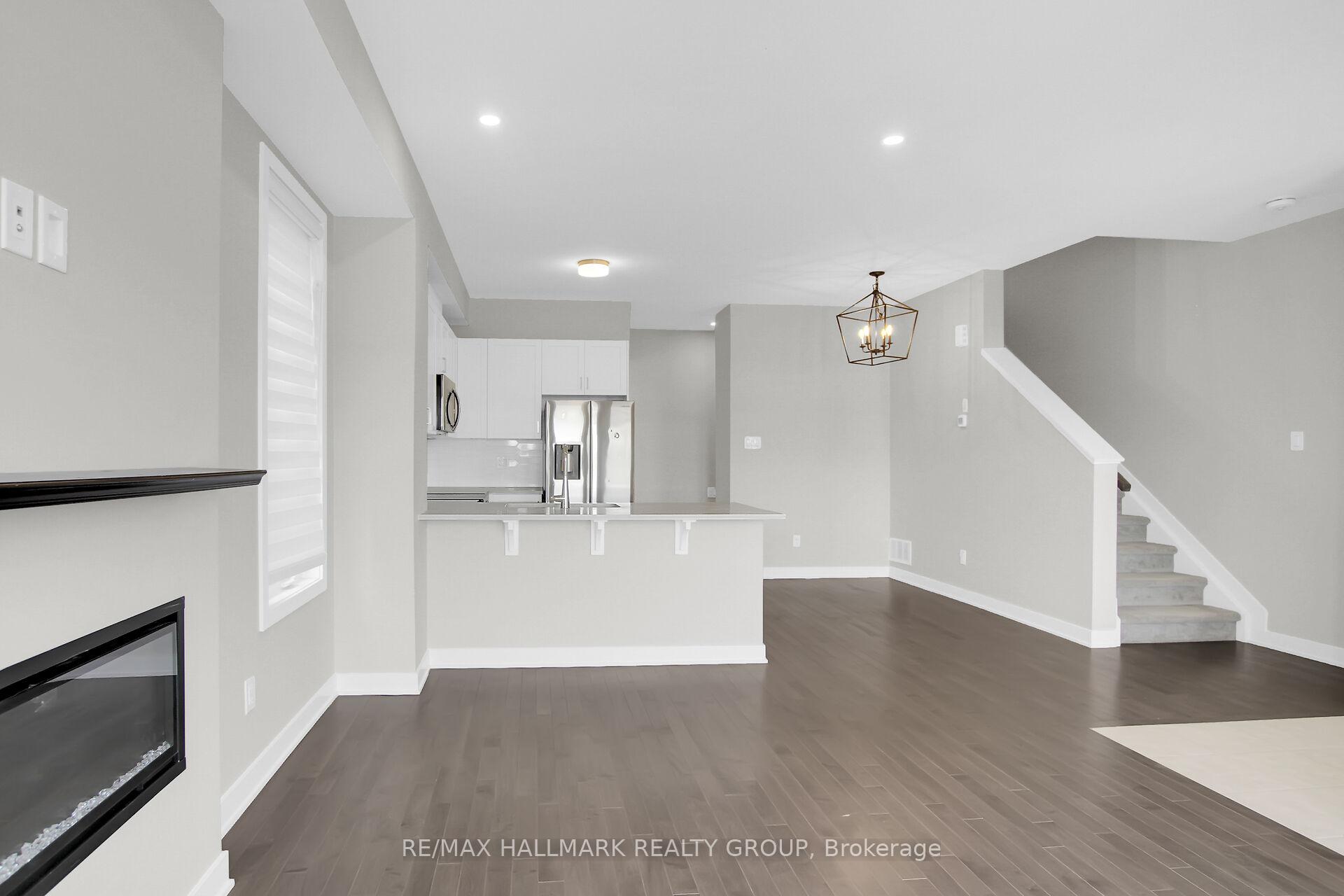 Photo 8 of 6317 Perth Street, Ottawa, Btwn Franktown Rd. & Fallowfield Rd. — HOMEH