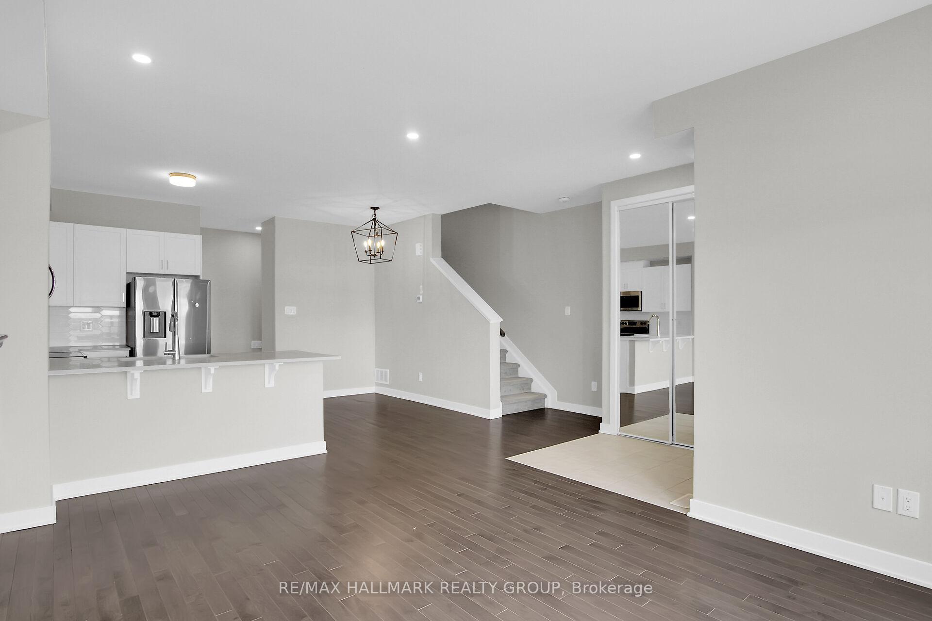 Photo 11 of 6317 Perth Street, Ottawa, Btwn Franktown Rd. & Fallowfield Rd. — HOMEH