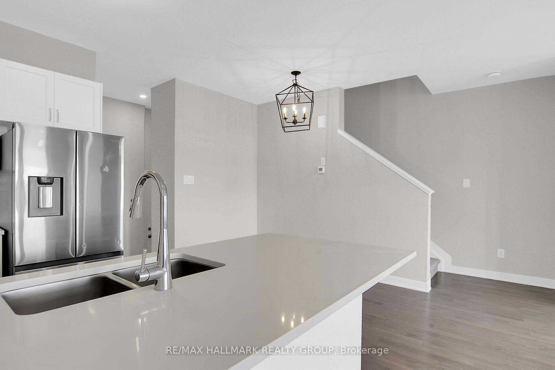Photo 17 of 6317 Perth Street, Ottawa, Btwn Franktown Rd. & Fallowfield Rd. — HOMEH