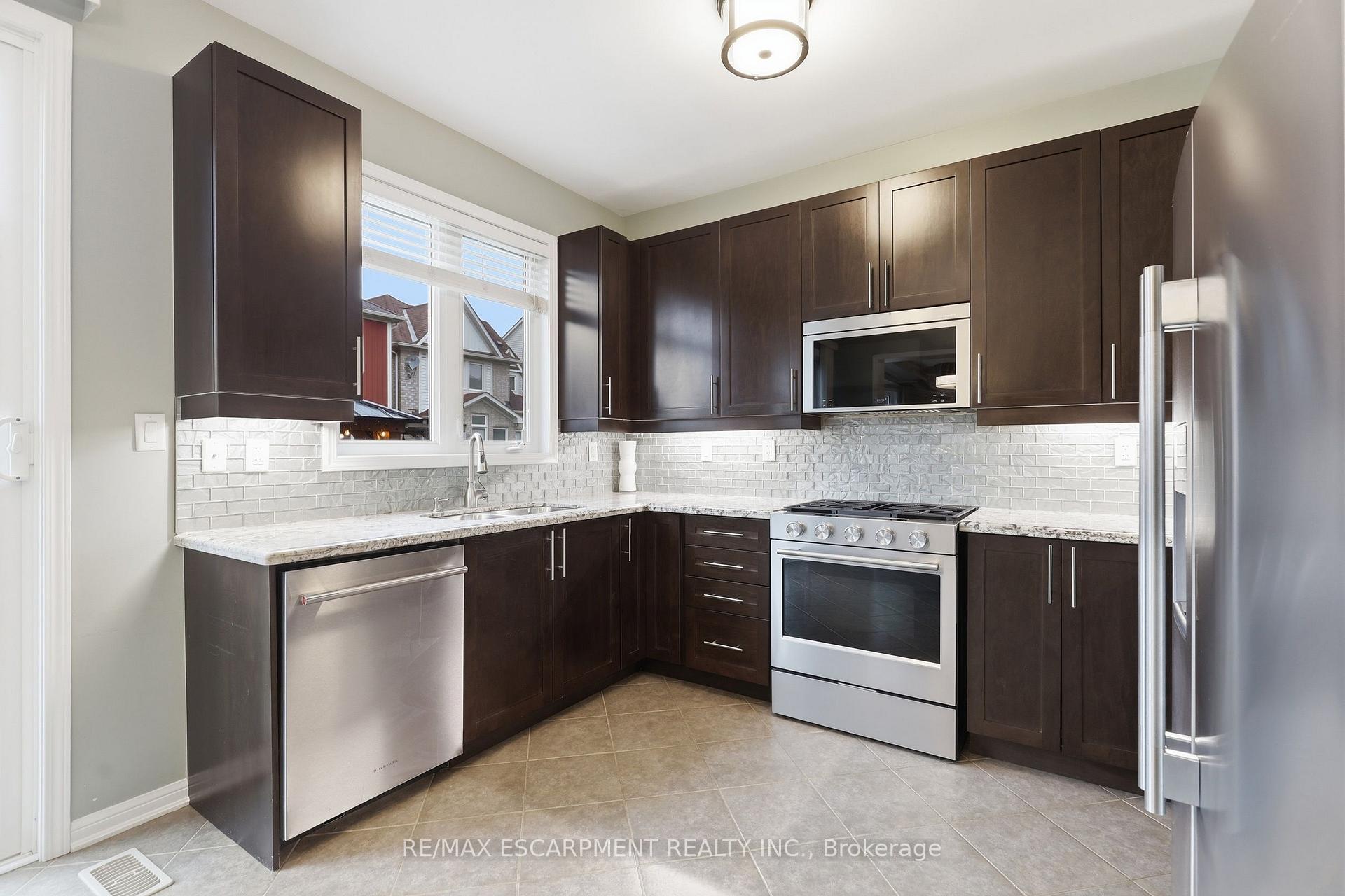 Photo 17 of 149 Willet Terrace, Milton, Harrison — HOMEH