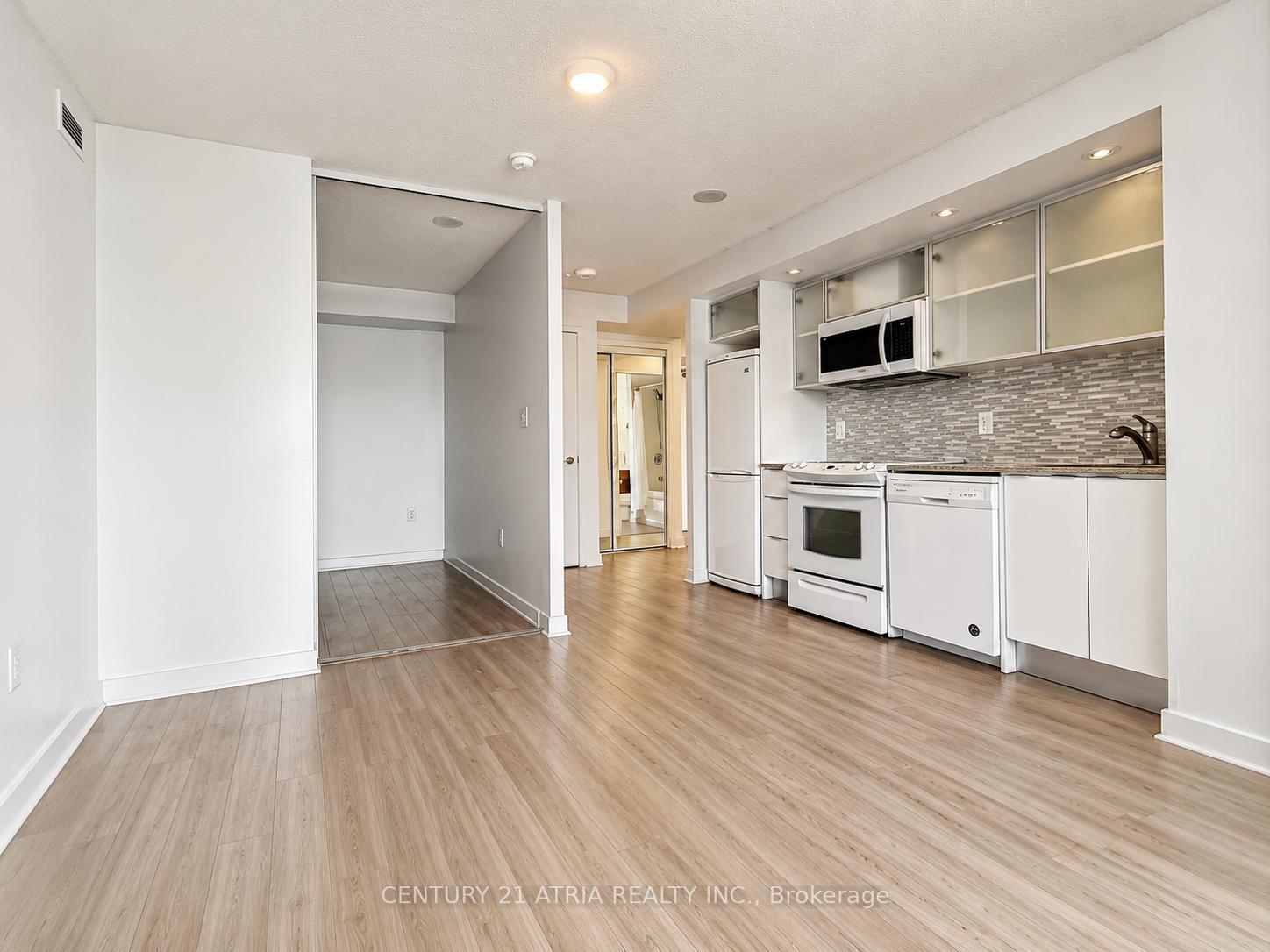 Photo 2 of Unit 2116, 25 Telegram Mews, Toronto, Waterfront Communities — HOMEH
