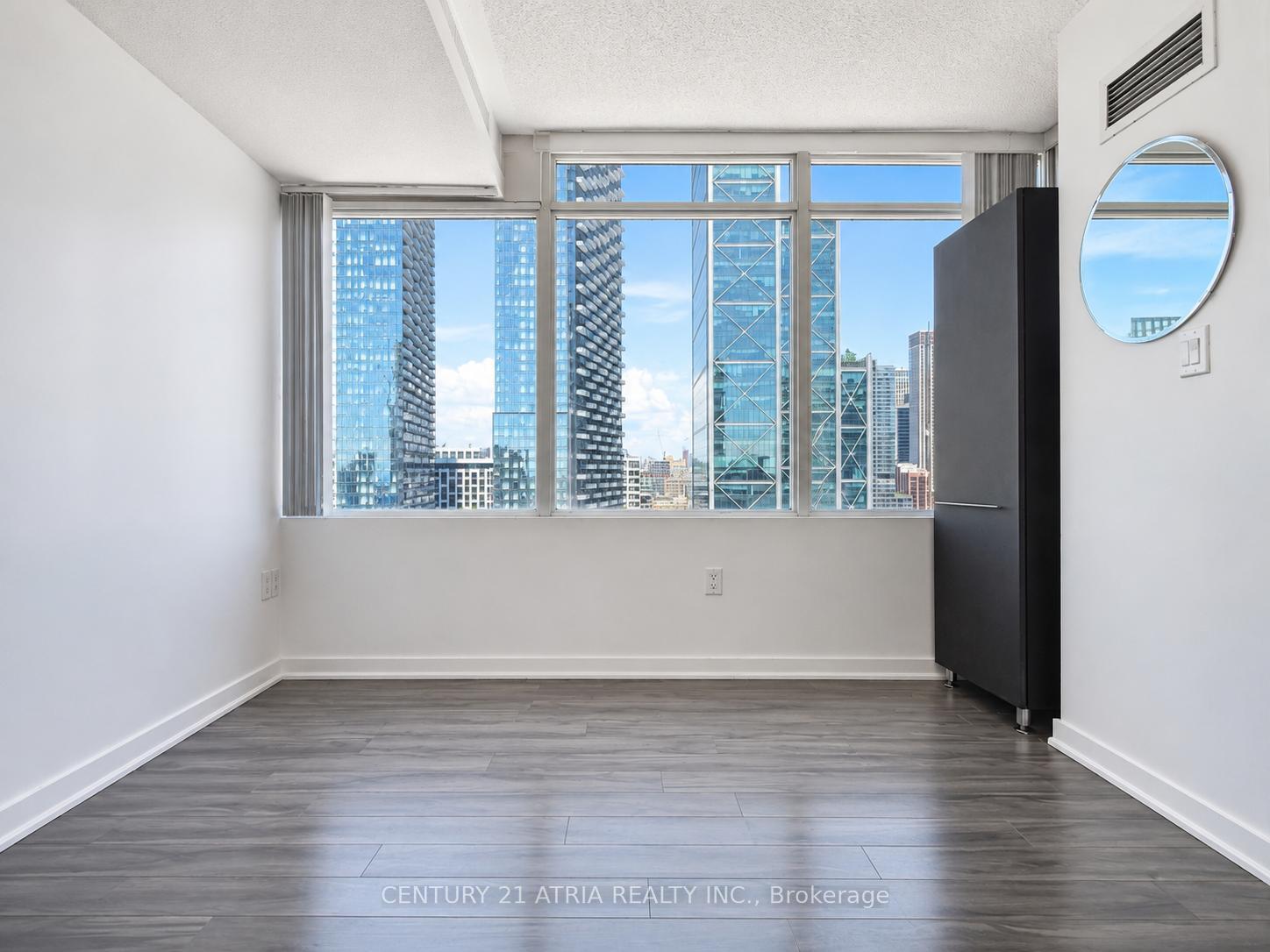 Photo 3 of Unit 2116, 25 Telegram Mews, Toronto, Waterfront Communities — HOMEH