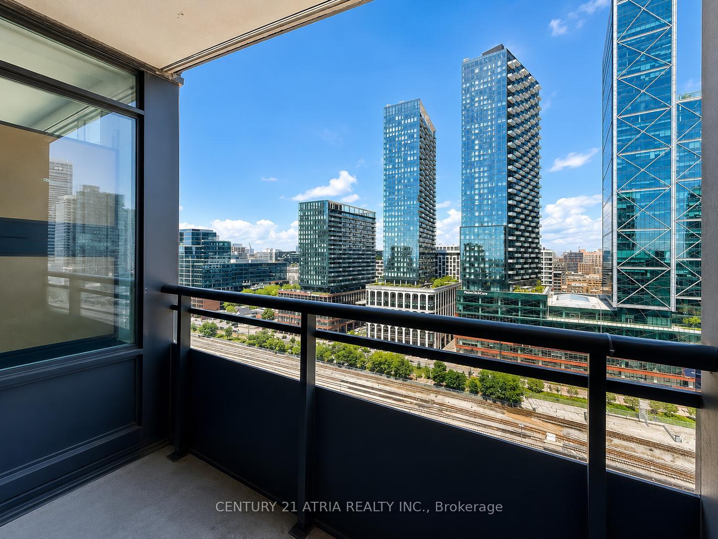 Photo 8 of Unit 2116, 25 Telegram Mews, Toronto, Waterfront Communities — HOMEH