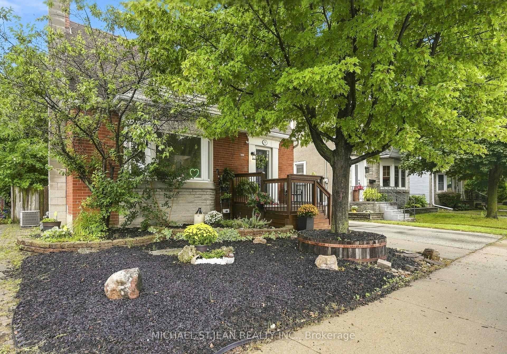 Photo 2 of 74 East 12th Street, Hamilton, Inch Park — HOMEH