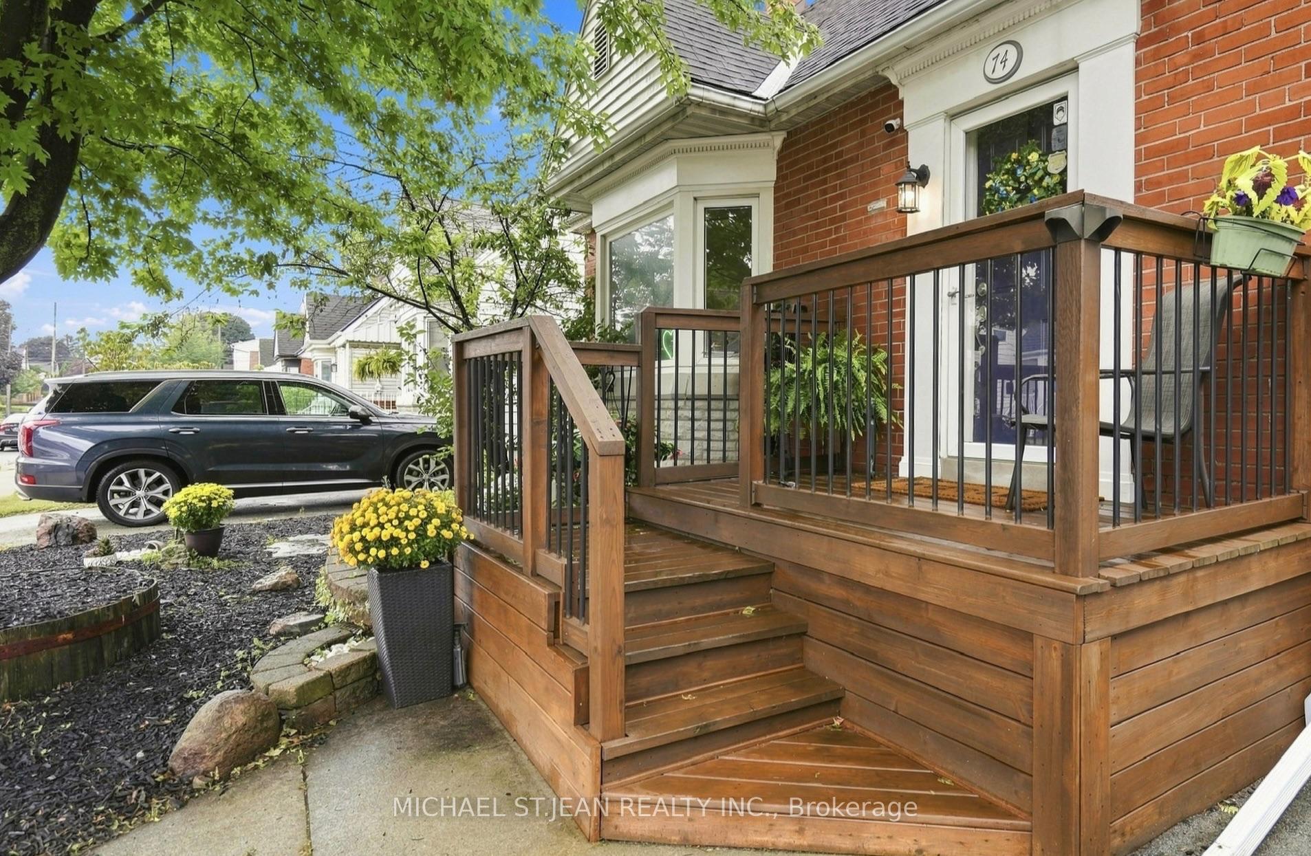 Photo 3 of 74 East 12th Street, Hamilton, Inch Park — HOMEH