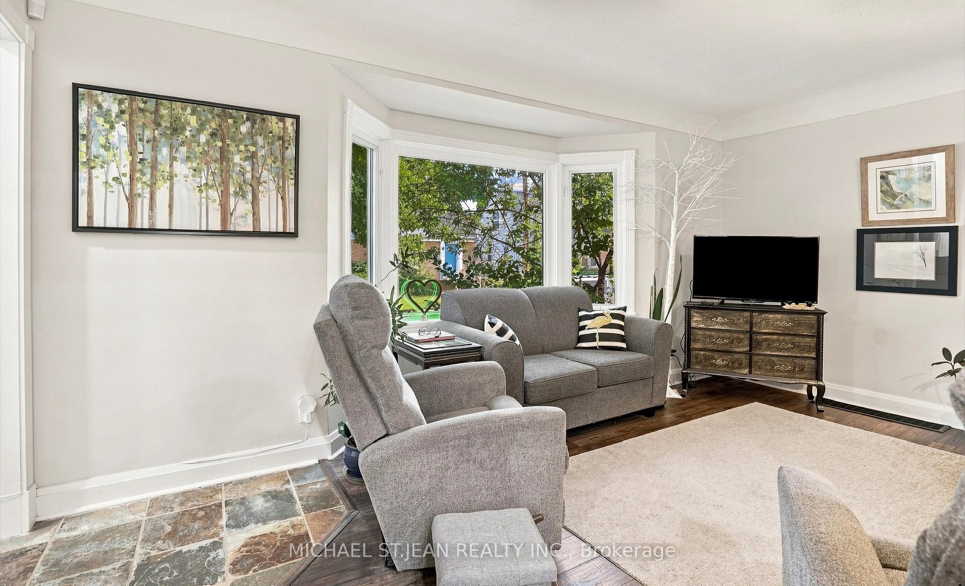Photo 9 of 74 East 12th Street, Hamilton, Inch Park — HOMEH