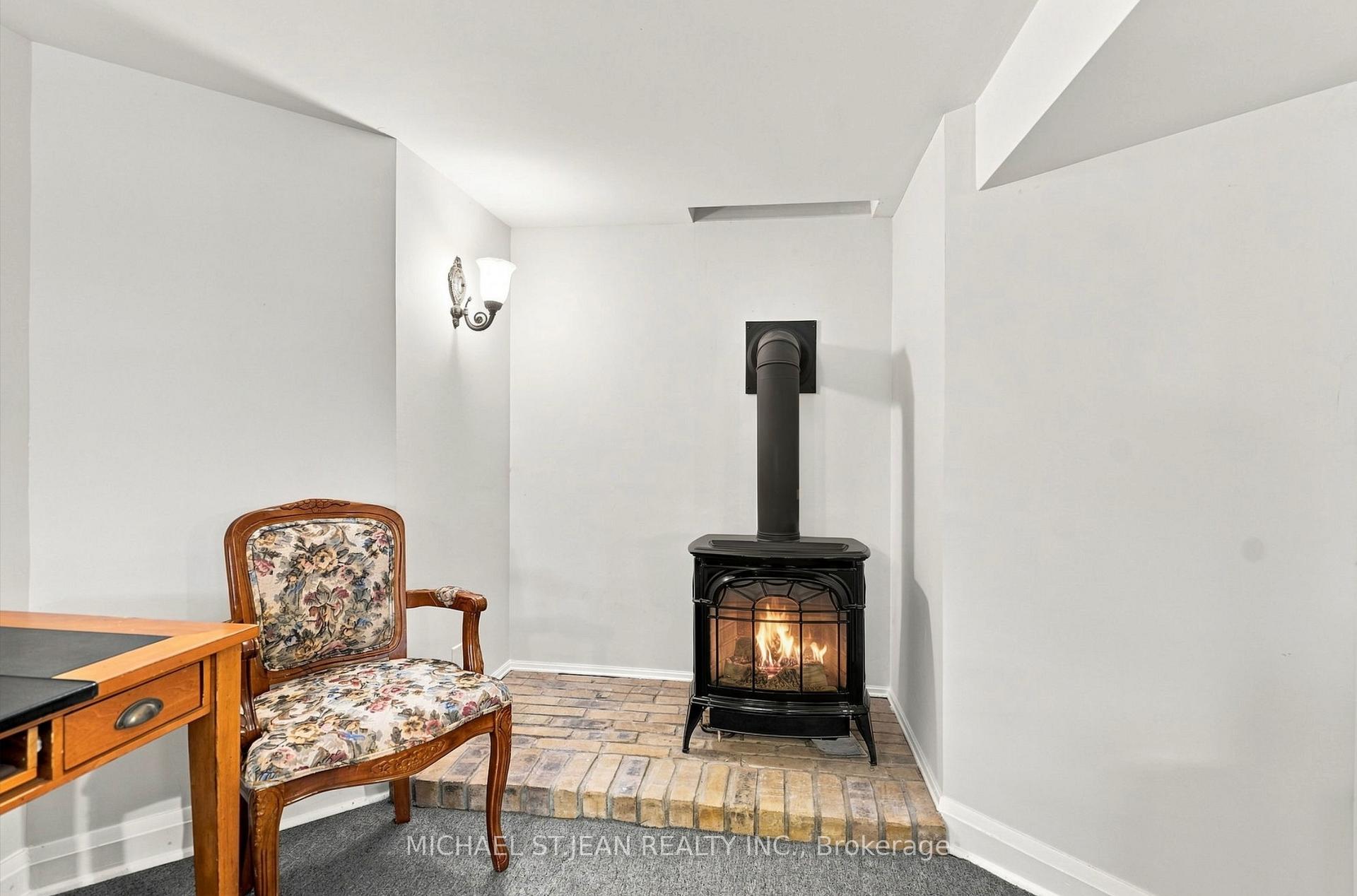 Photo 18 of 74 East 12th Street, Hamilton, Inch Park — HOMEH