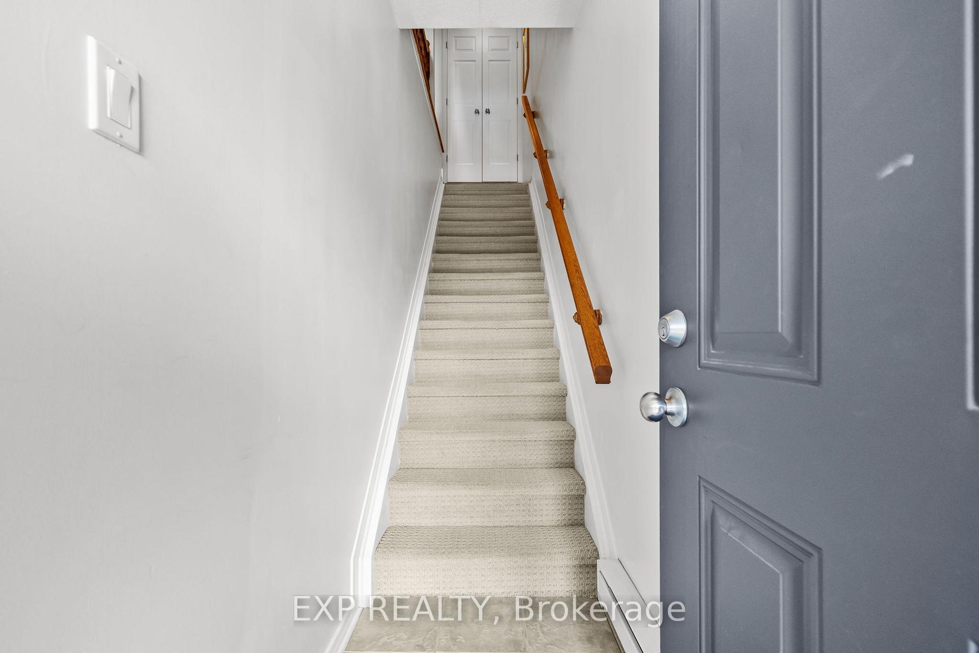 Photo 3 of Unit 35, 957 Cummings Avenue, Ottawa, Cyrville — HOMEH