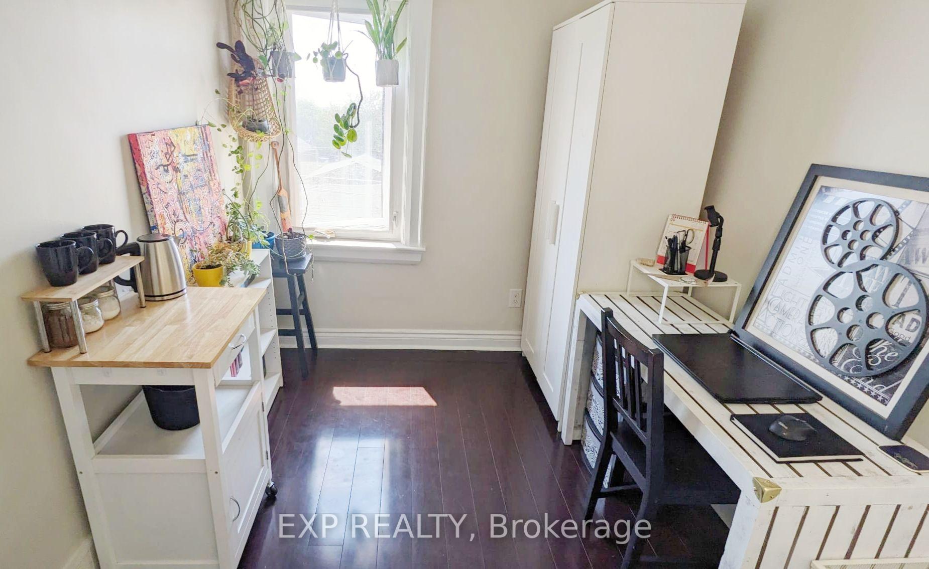 Photo 8 of 358 McRoberts Avenue, Toronto, Caledonia-Fairbank — HOMEH