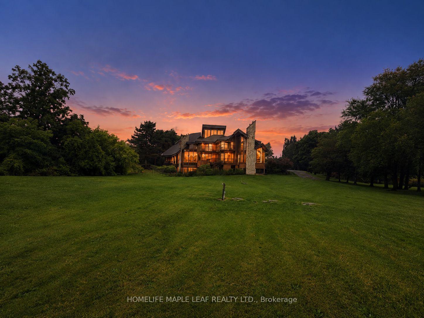 Photo 4 of 10 Edgeforest Drive, Brampton, Toronto Gore Rural Estate — HOMEH