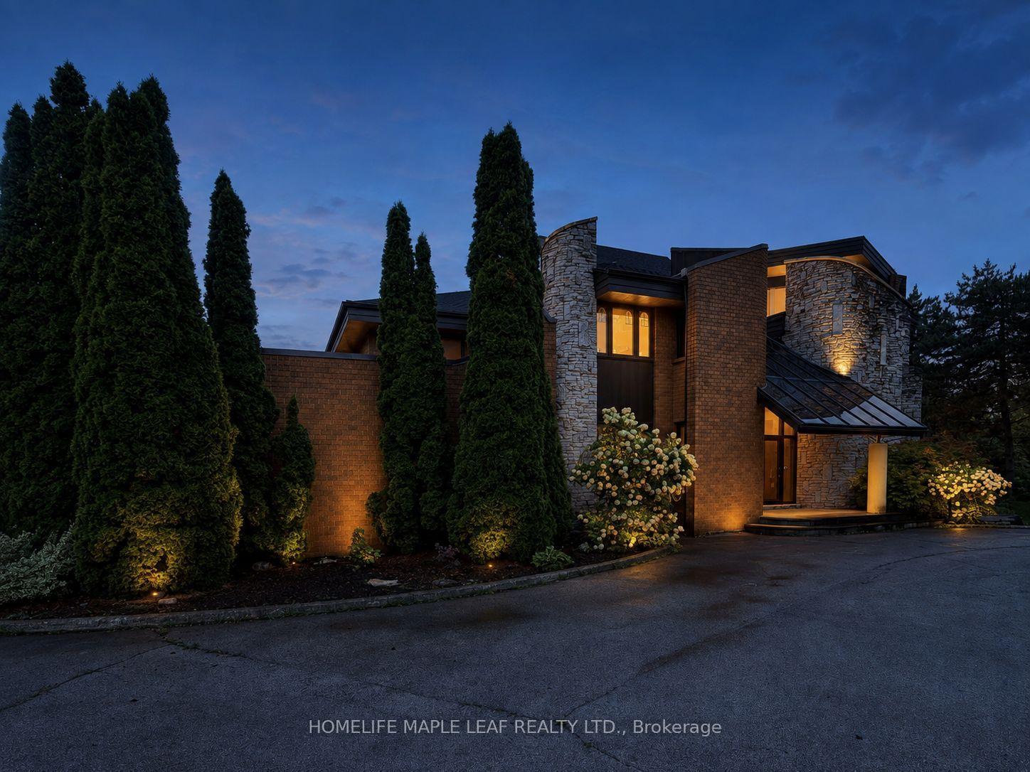 Photo 6 of 10 Edgeforest Drive, Brampton, Toronto Gore Rural Estate — HOMEH