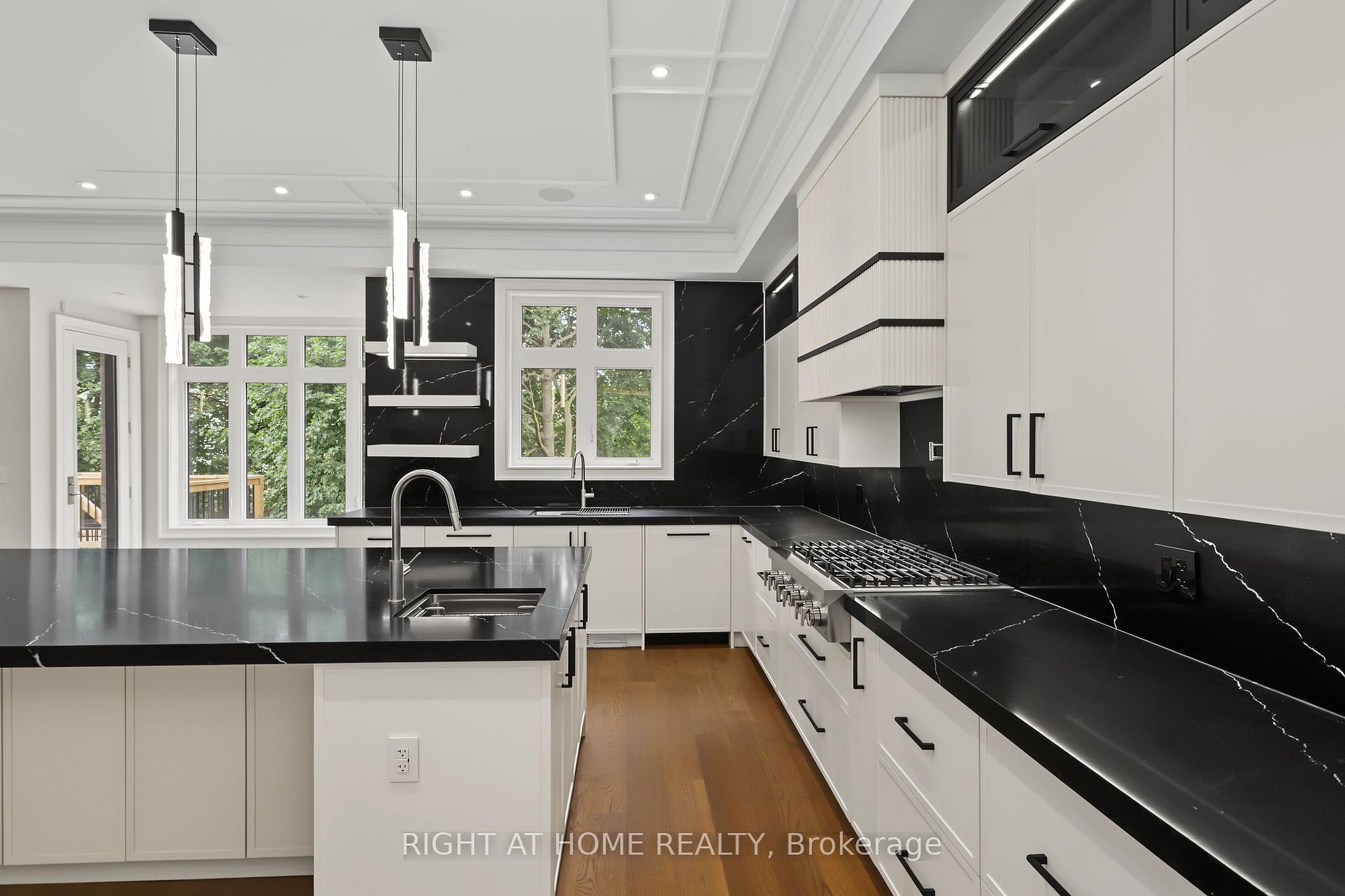 Photo 15 of 73 Harding Boulevard, Richmond Hill, Harding — HOMEH
