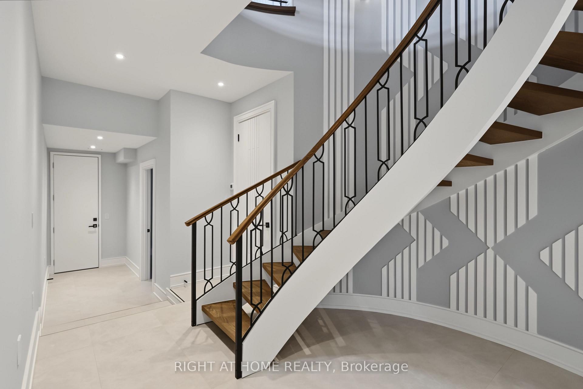 Photo 40 of 73 Harding Boulevard, Richmond Hill, Harding — HOMEH