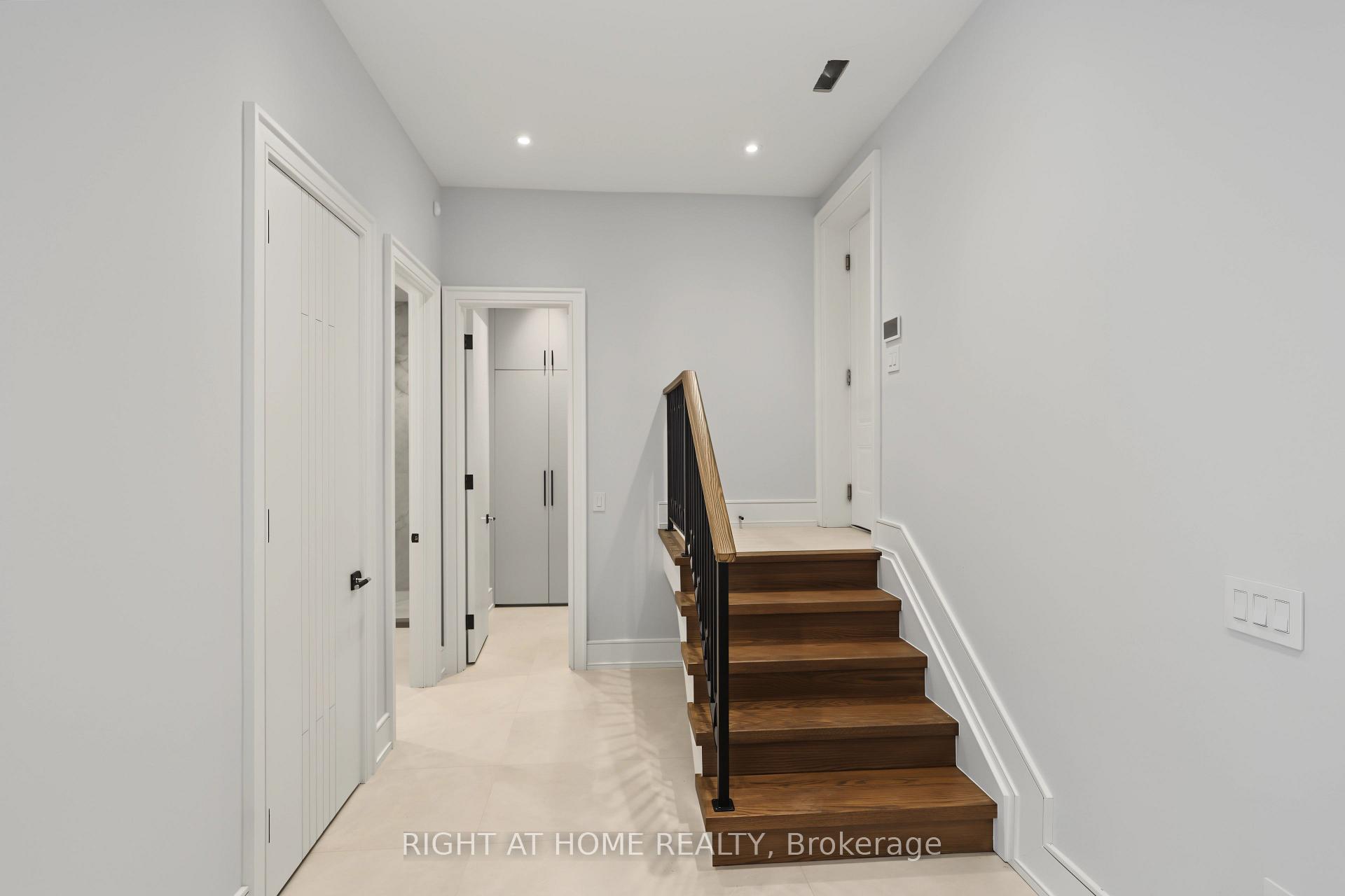 Photo 46 of 73 Harding Boulevard, Richmond Hill, Harding — HOMEH