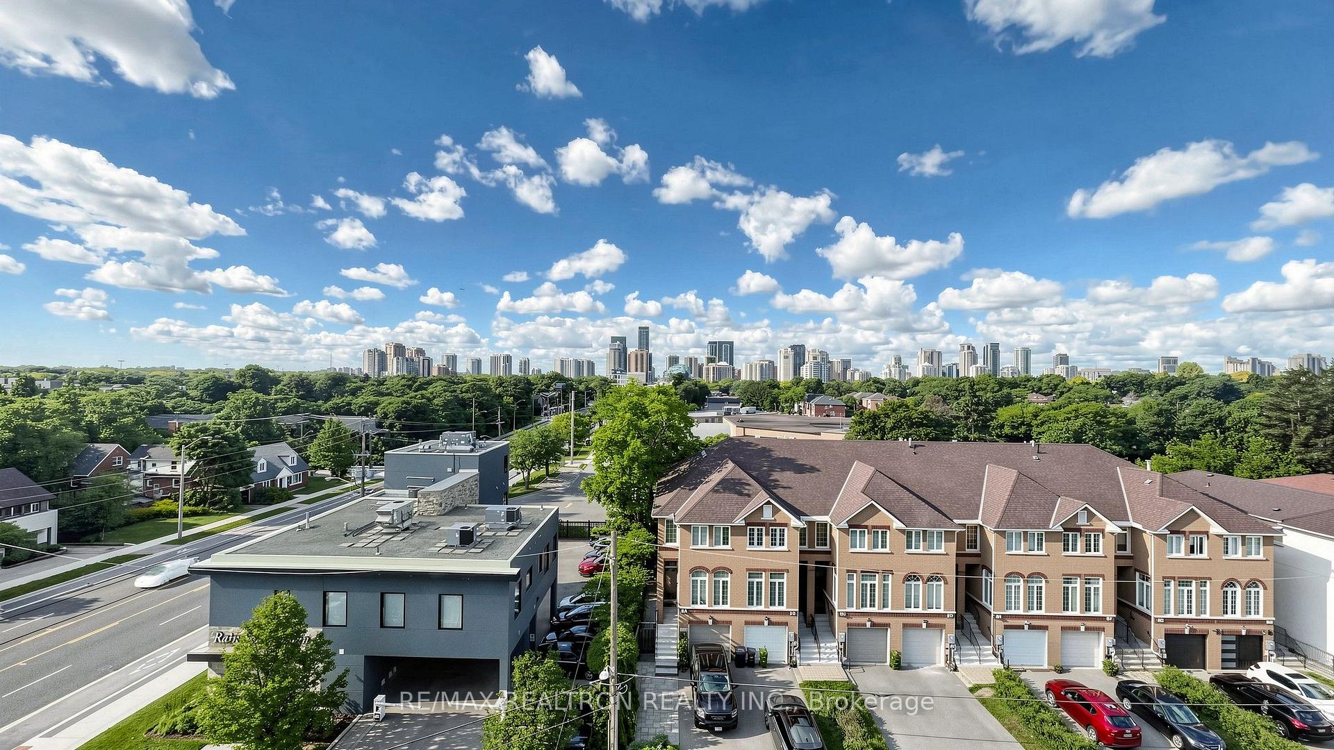 Photo 8 of Unit 608, 1 Hycrest Avenue, North York, Willowdale East — HOMEH